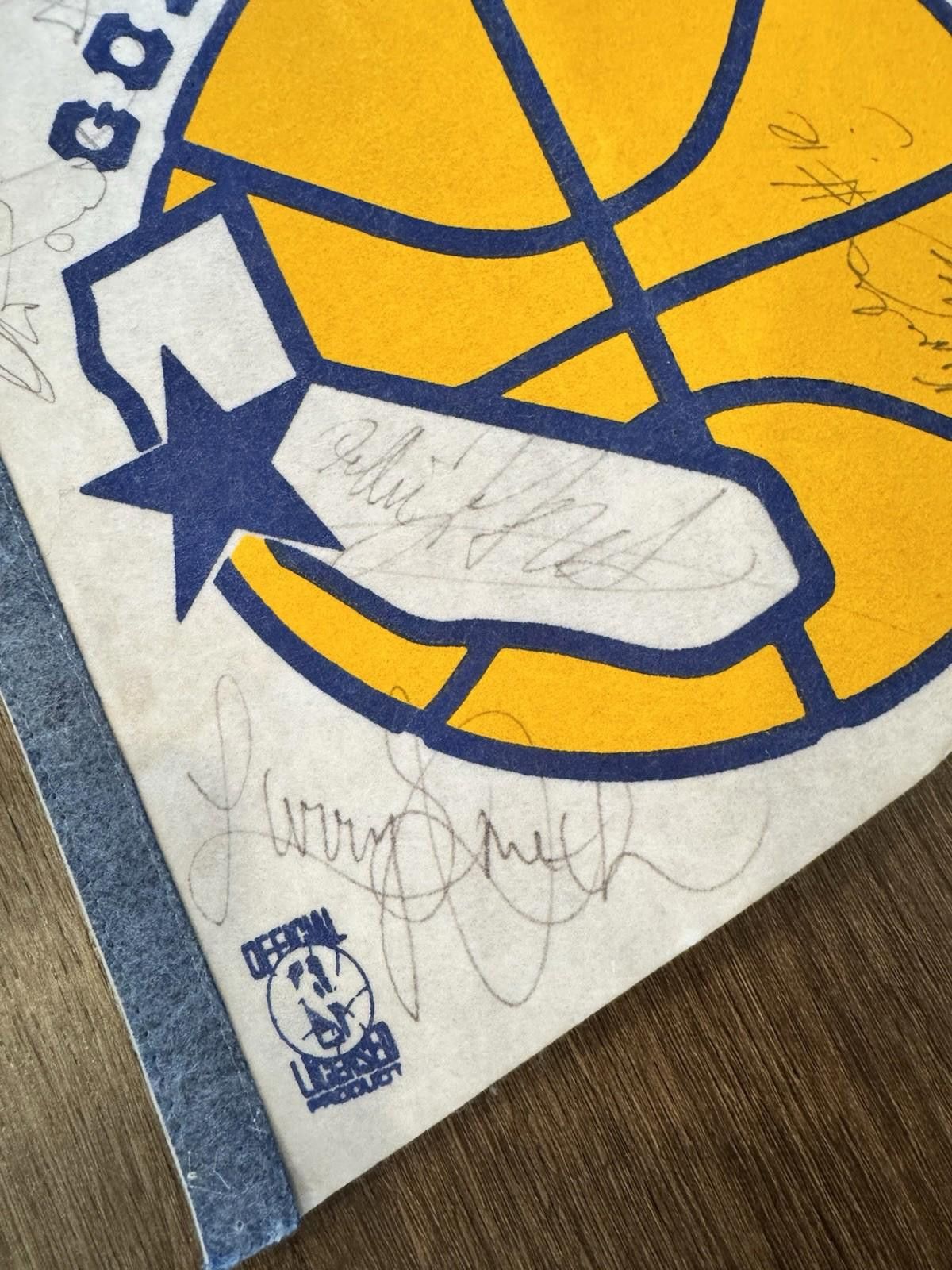 Designer 1988-89 Golden State Warriors Signed Pennant 7 Autos Size ONE SIZE - 5 Thumbnail