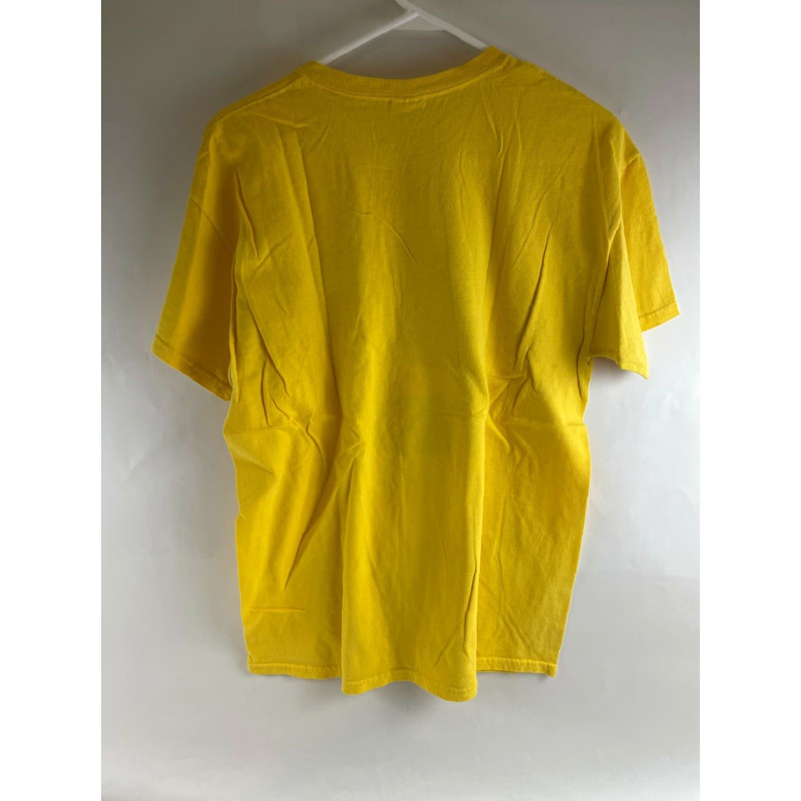 Gildan **Yellow Gildan Men's Large T-Shirt "Nothing Tips Like a Cow"** User: **Large Yellow Gildan Men's T-Shirt "Nothing Tips Like a Cow"** Size US L / EU 52-54 / 3 - 2 Thumbnail