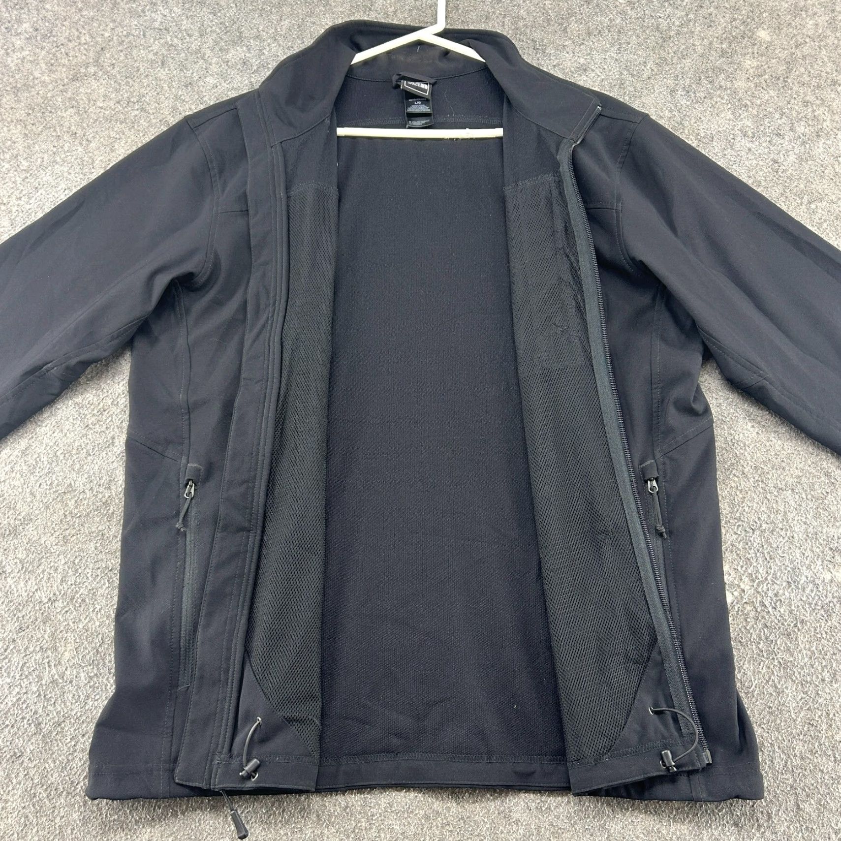 The North Face **The North Face Men's Windbreaker Jacket L Black Regular Fit** The North Face Men's Windbreaker Jacket L Black Regular Fit Size US L / EU 52-54 / 3 - 2 Thumbnail
