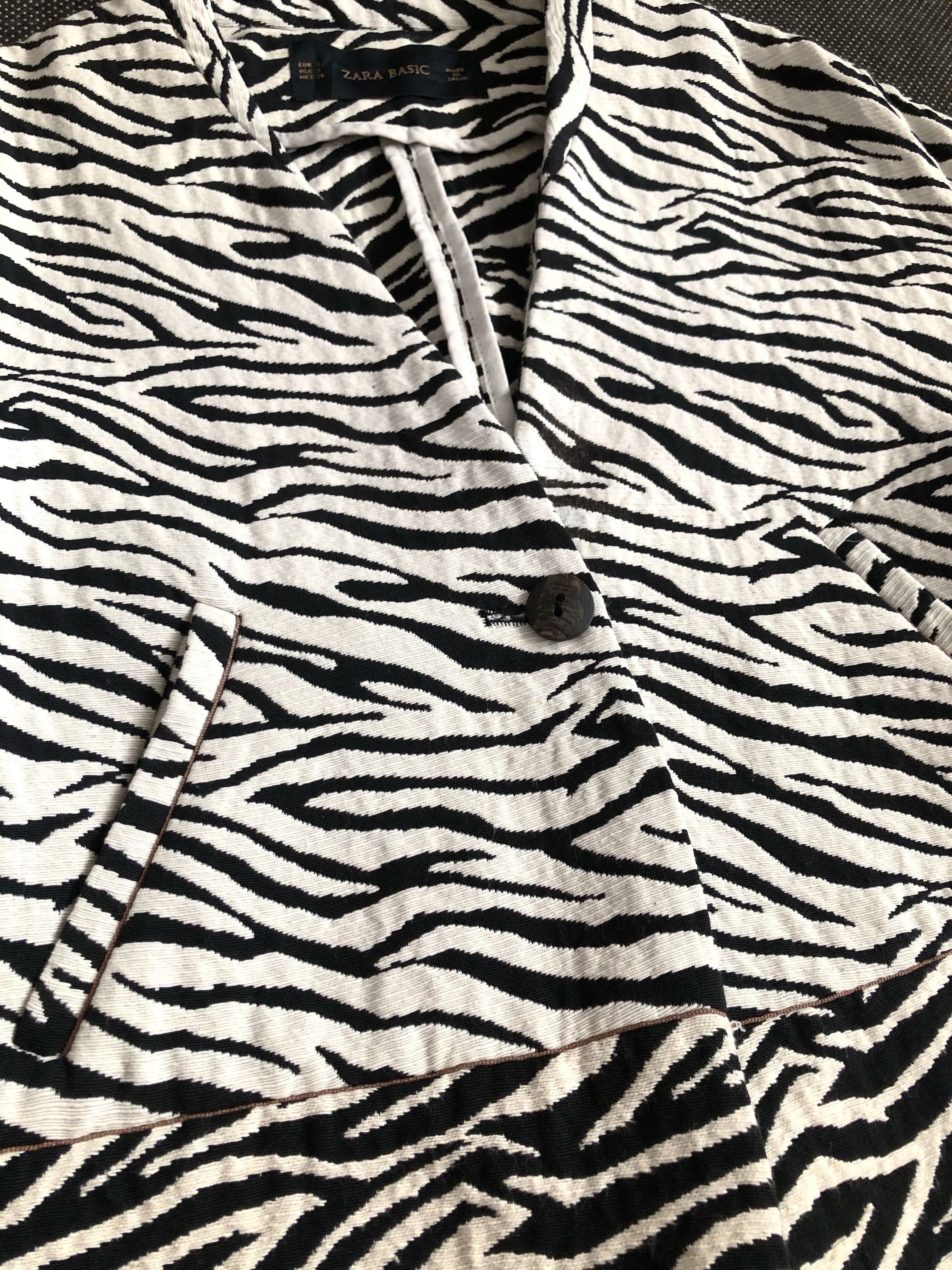 Zara ZARA ZEBRA PRINT CROP JACKET Size S / US 4 / IT 40 - 5 Thumbnail
