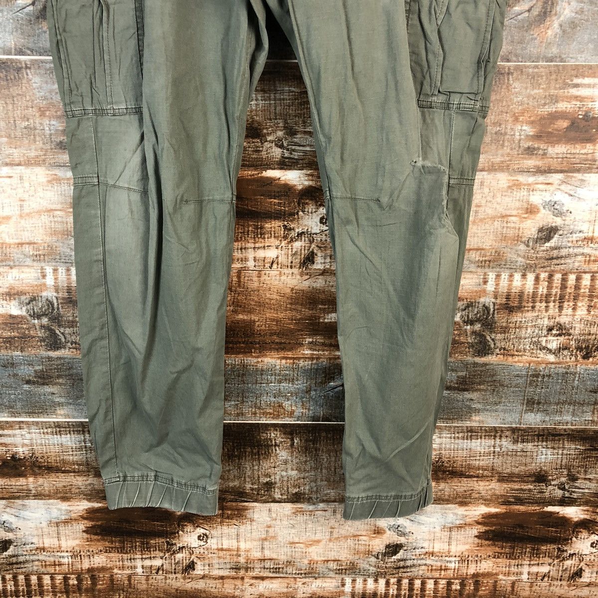 Uniqlo Uniqlo Green Cargo ripped Multipocket utility Pants #A2393 Size US 33 - 6 Thumbnail