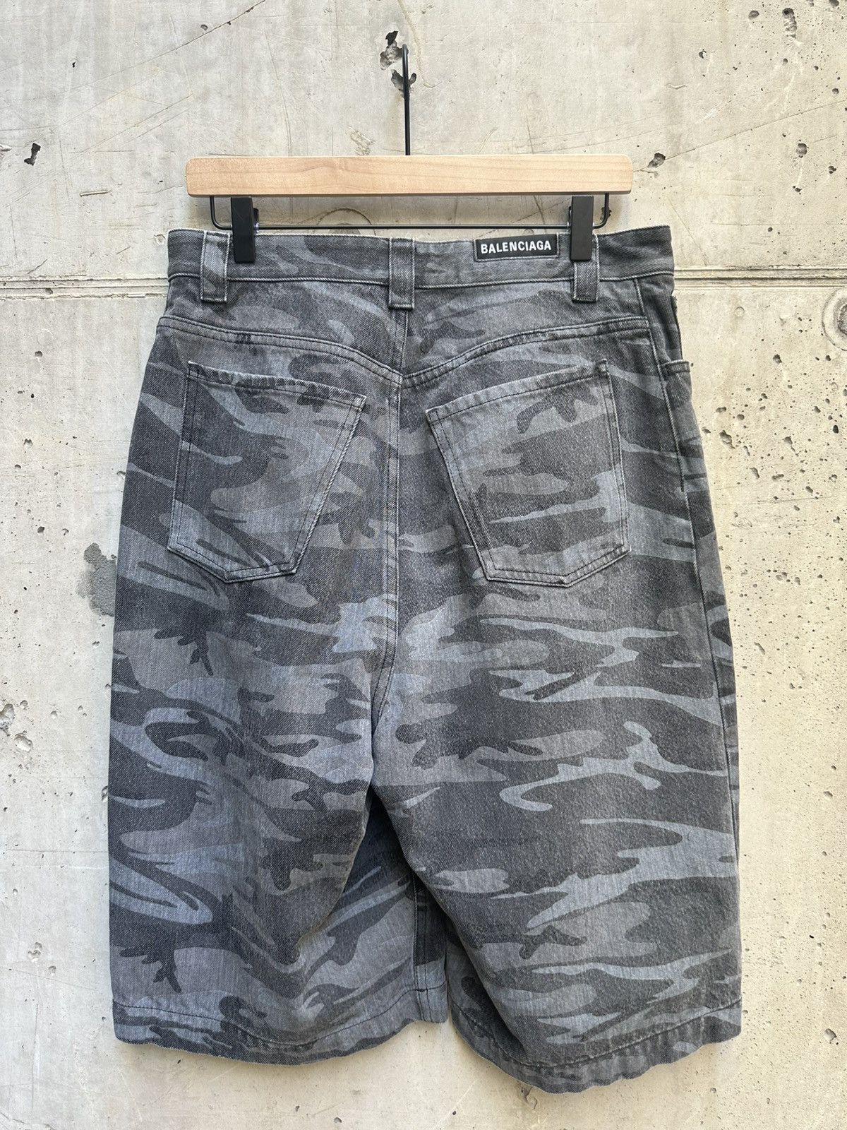 Balenciaga Balenciaga camo denim shorts Size US 30 / EU 46 - 3 Thumbnail