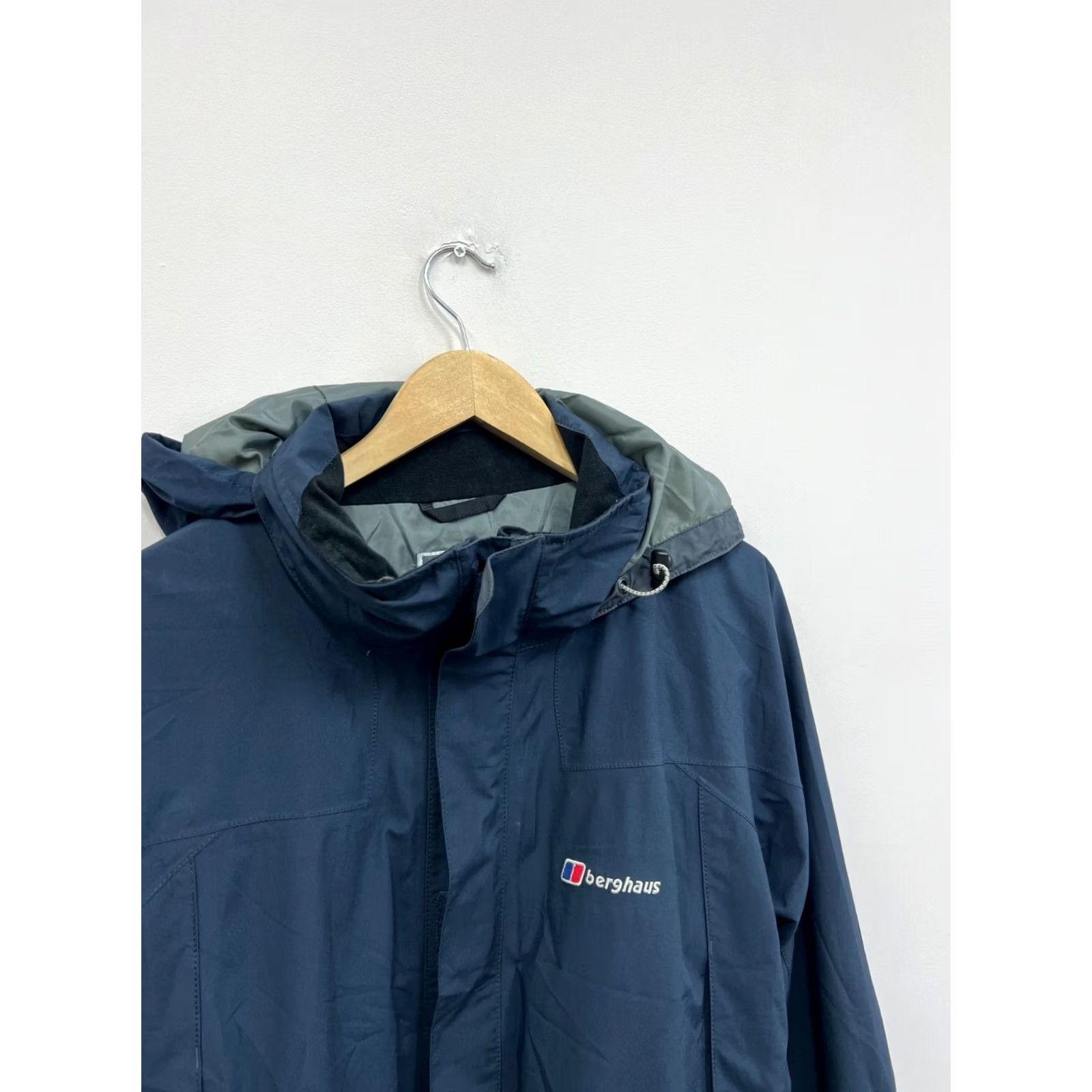 Berghaus Berghaus Jacket Men XL Gore-Tex Water Resistant Windbreaker Blue Size US XL / EU 56 / 4 - 2 Thumbnail