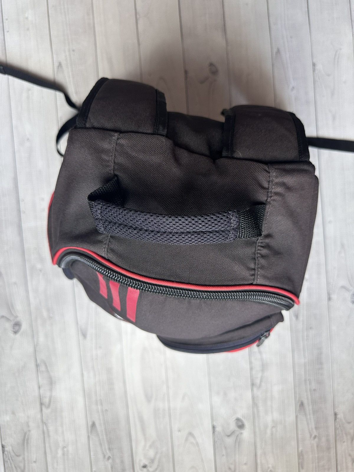 Adidas × Vintage Vintage adidas AC Milan soccer bag pack distressed Size ONE SIZE - 8 Thumbnail