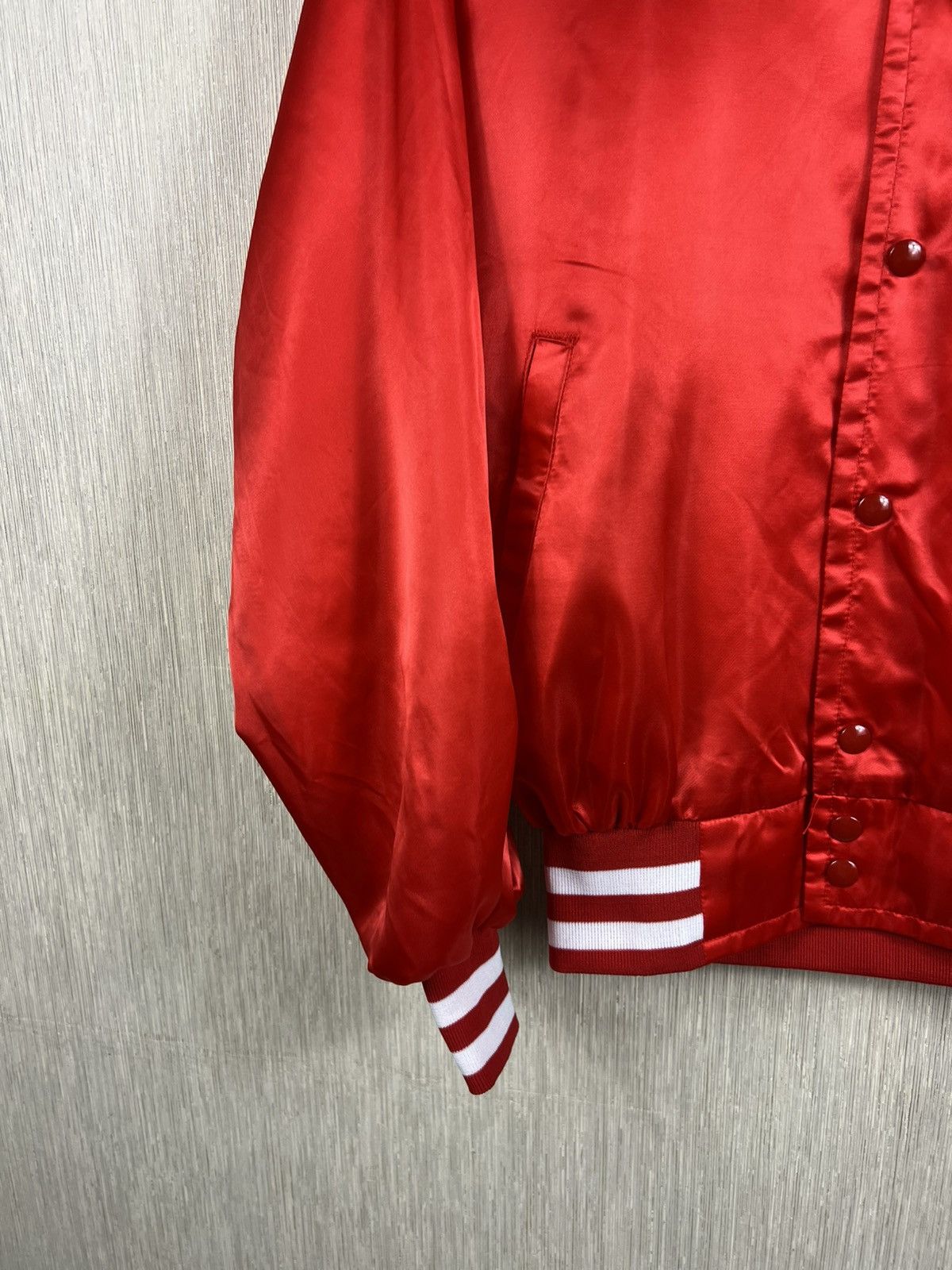 Vintage Vintage Budweiser official product satin beer bomber jacket Size US L / EU 52-54 / 3 - 7 Thumbnail