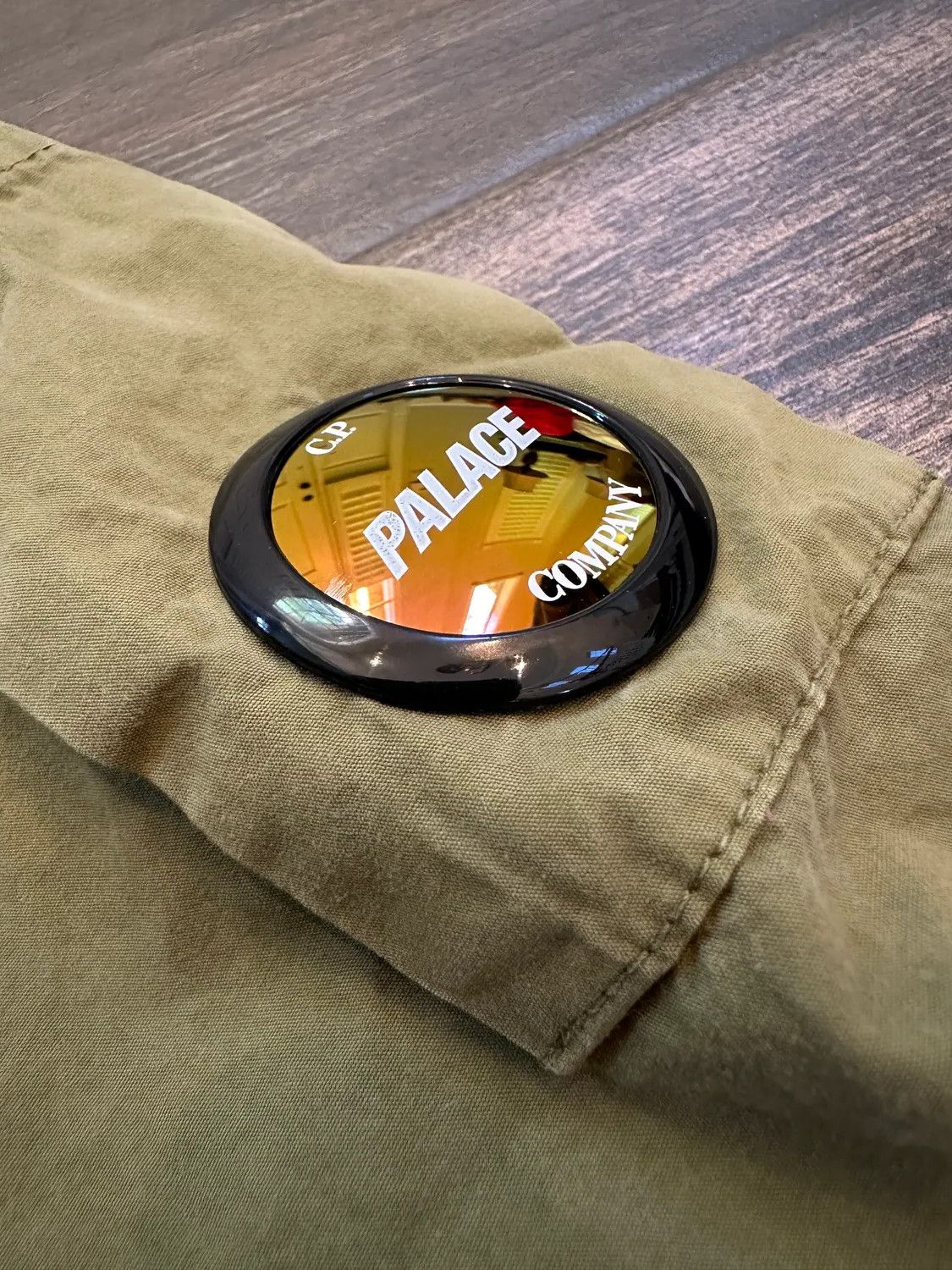 C.P. Company × Palace Palace x CP Company Washed Cotton Shirt Jacket Olive Green Size US XL / EU 56 / 4 - 2 Thumbnail