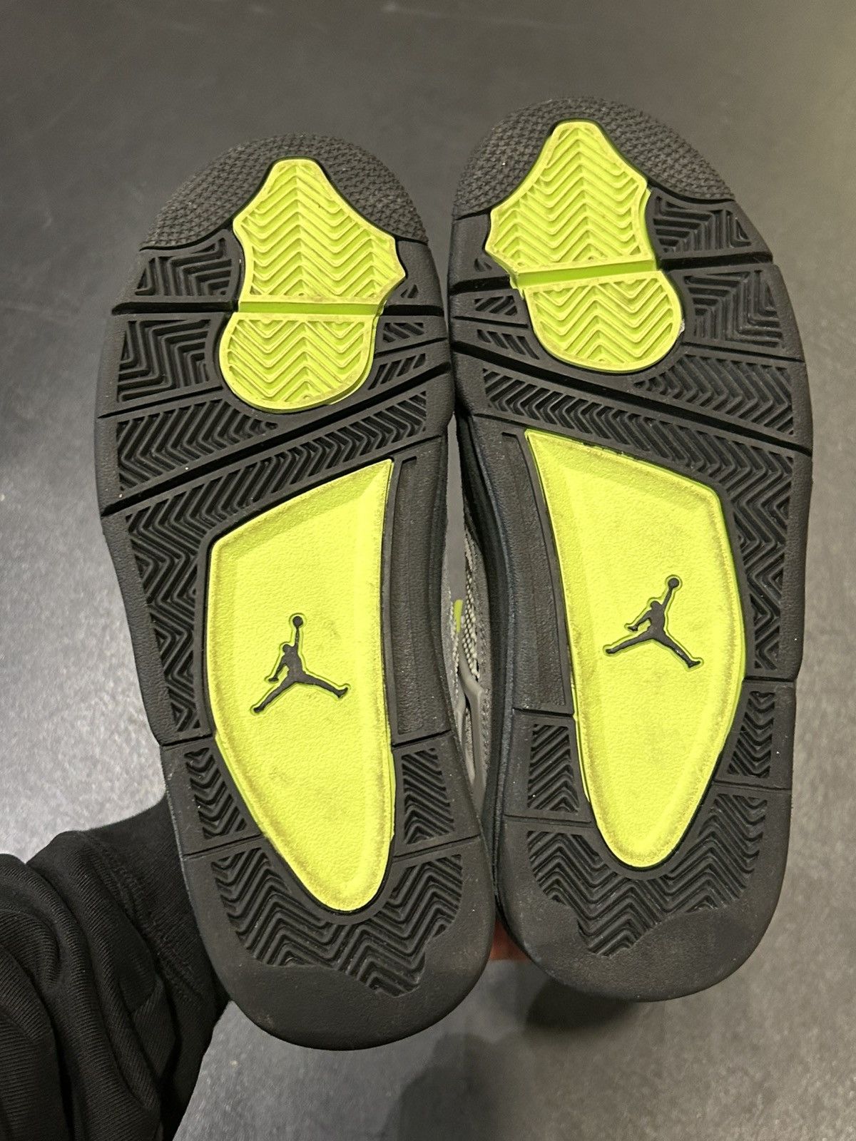 Jordan Brand Jordan 4 Retro ‘OG SE Neon’ Size US 5.5 / EU 38 - 7 Thumbnail