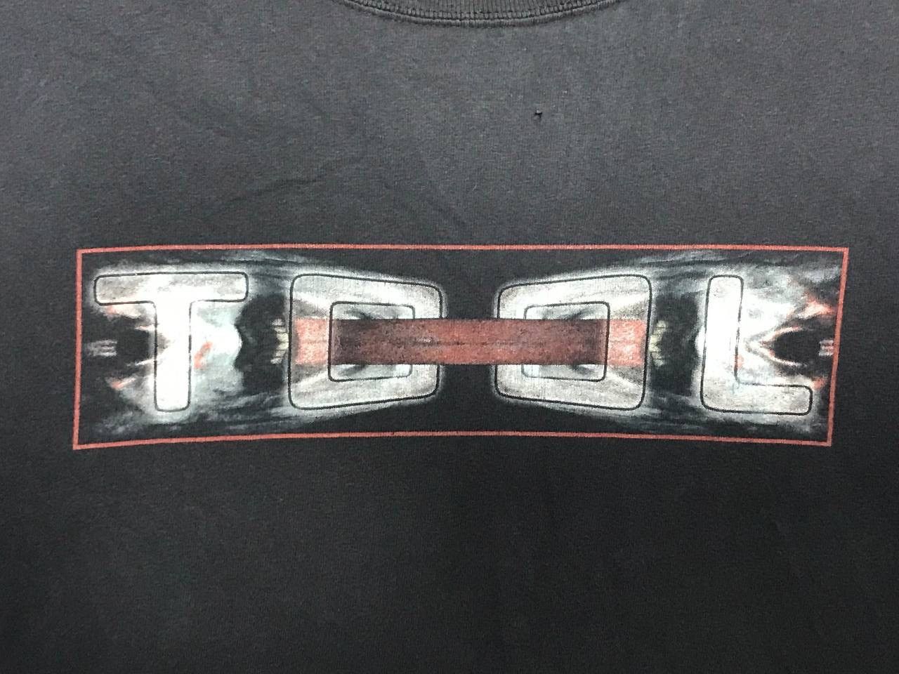 Band Tees Vintage Tool band Size US XL / EU 56 / 4 - 3 Thumbnail
