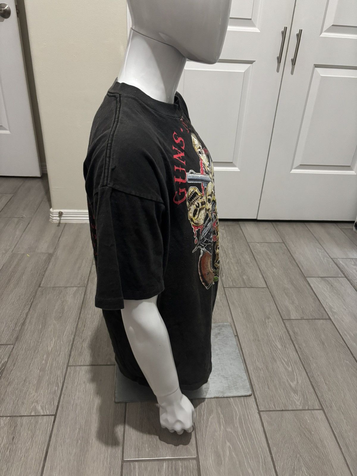Band Tees × Guns N' Roses × Vintage Vintage ‘91 Guns And Roses ‘Use Your Illusion’ Tour Shirt Size US XL / EU 56 / 4 - 8 Thumbnail
