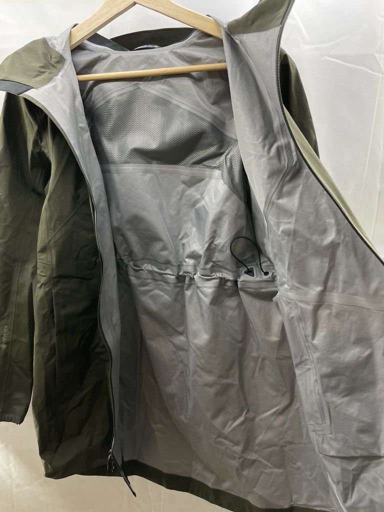 Arc'teryx ARCTERYX Codetta Cinch Long Gore Tex Jacket Coat Size S / US 4 / IT 40 - 21 Thumbnail