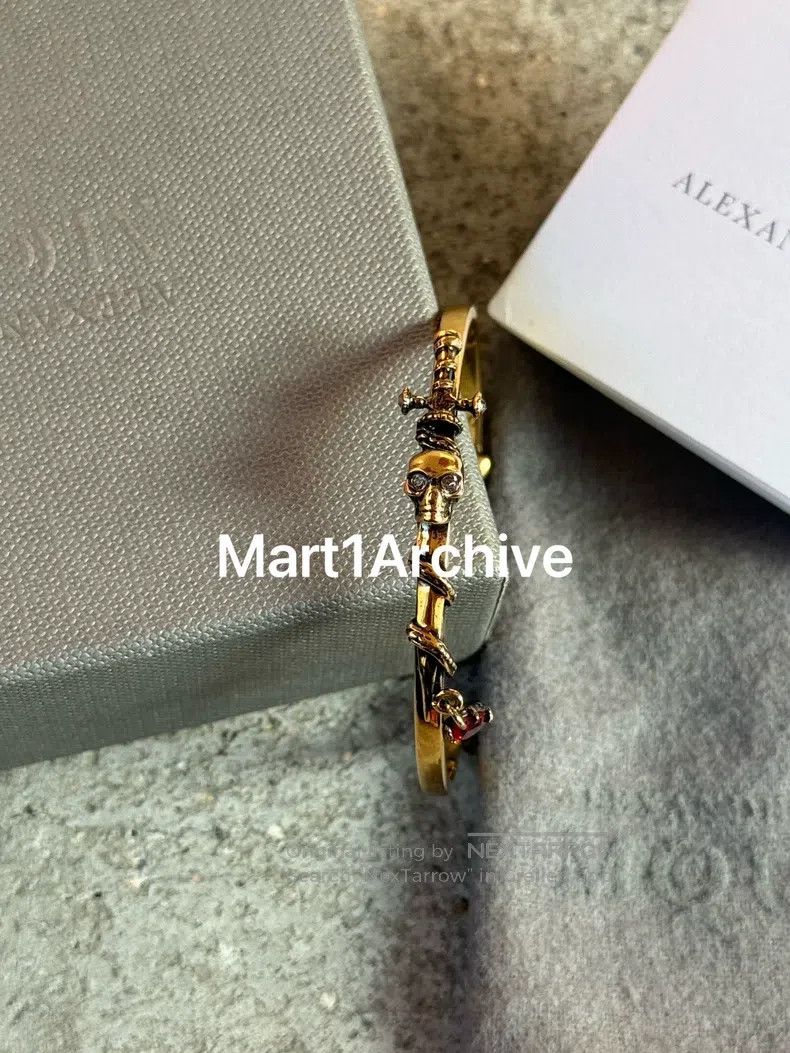 Alexander McQueen ALEXANDER MCQUEEN size S Golden Vintage Sword Skull Gemsto Size ONE SIZE - 4 Thumbnail
