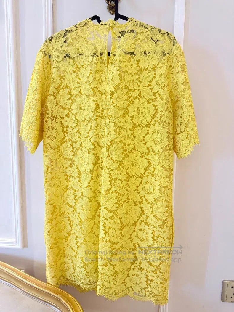 Valentino Valentino Lace dress Size XS / US 0-2 / IT 36-38 - 2 Thumbnail