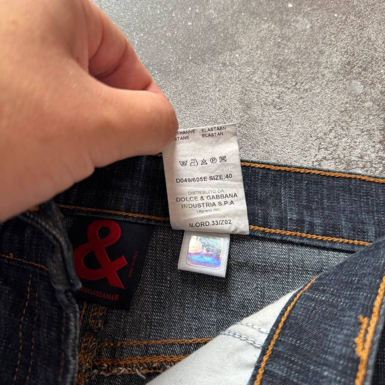 Dolce & Gabbana D&G Dolce & Gabbana Vintage Denim Midi Skirt Y2K Size 27" / US 4 / IT 40 - 6 Thumbnail