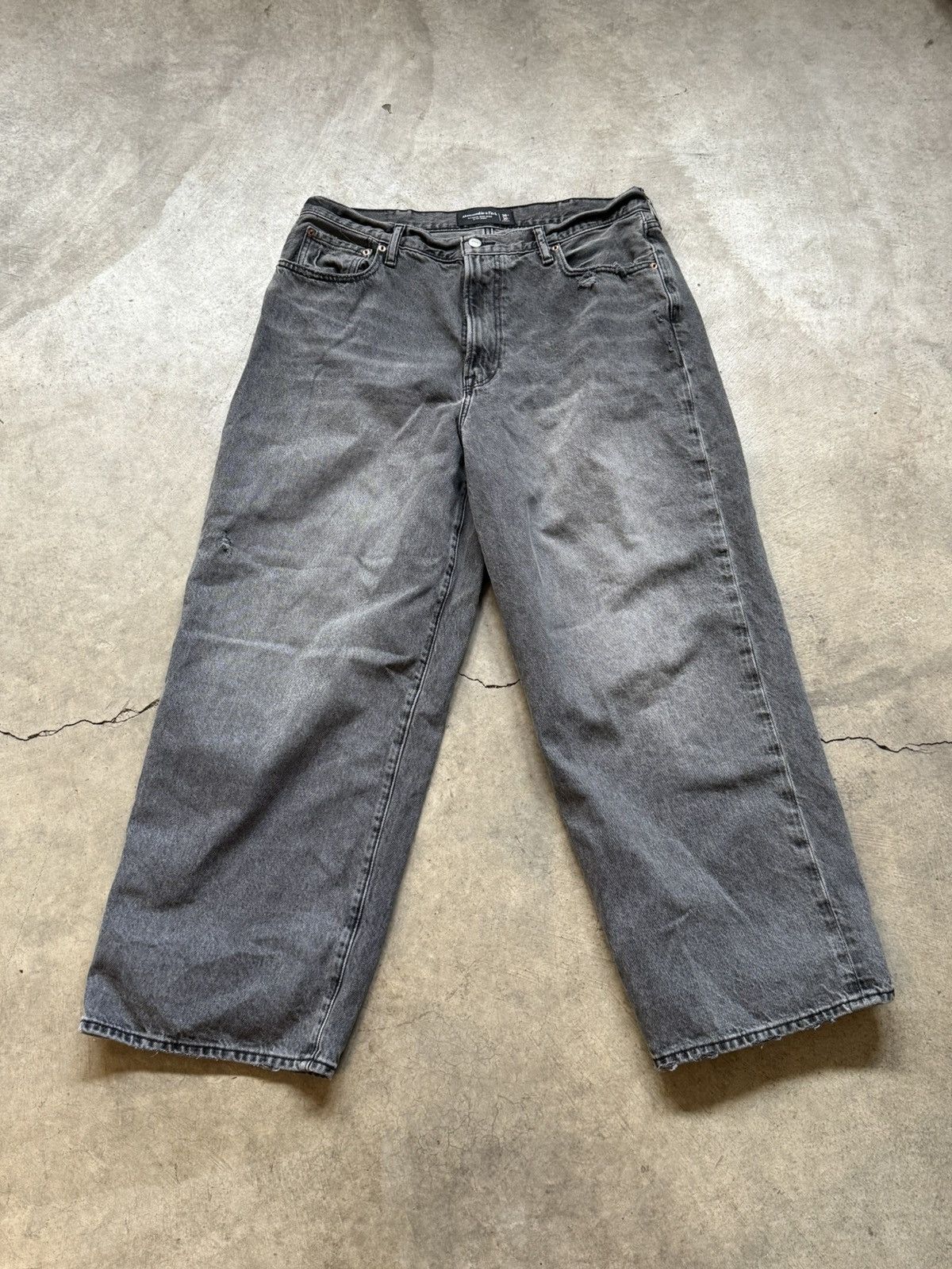 Abercrombie & Fitch Abercrombie Dark Gray Jeans 36 Size US 36 / EU 52 - 1 Thumbnail