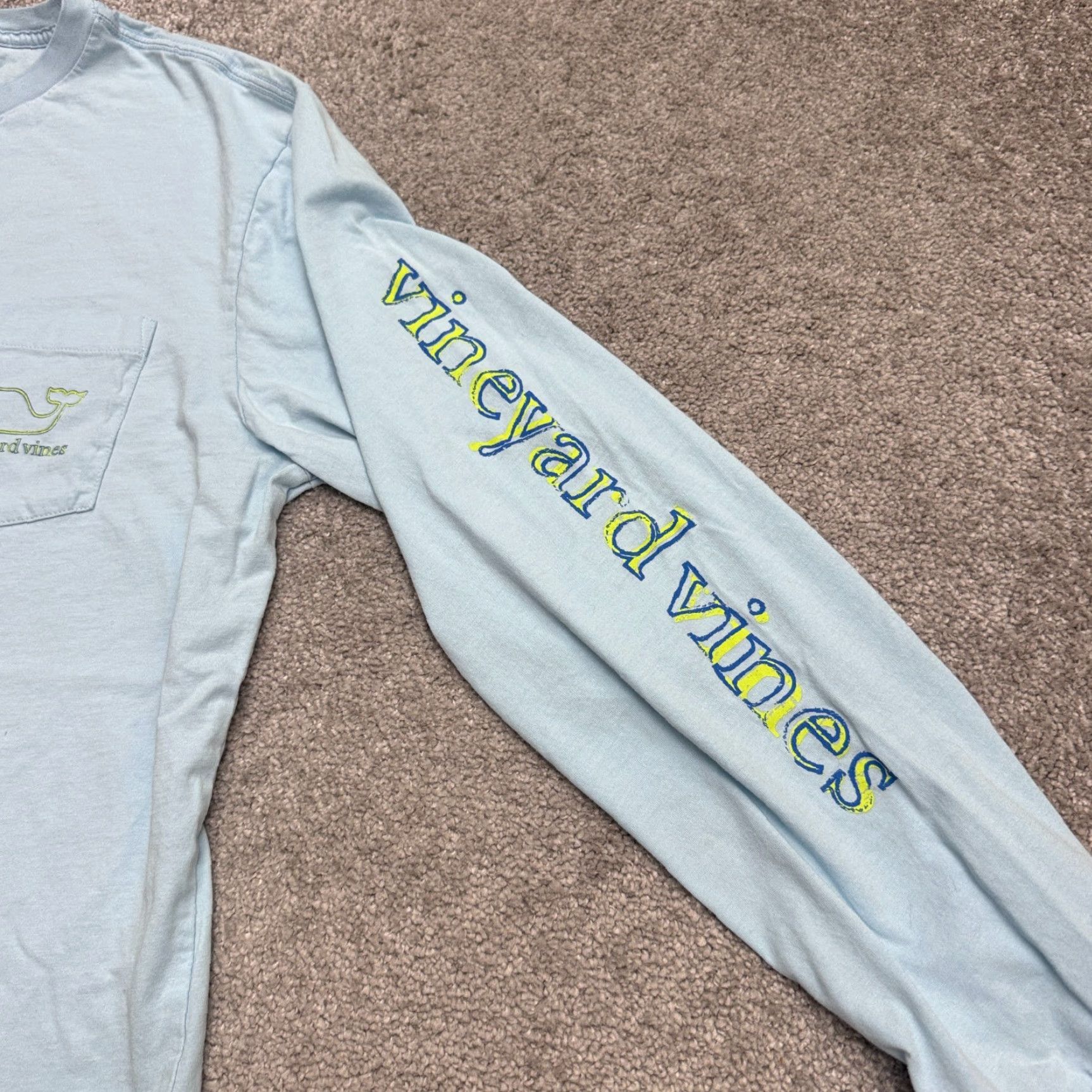 Vineyard Vines Vineyard Vines Whale Graphic Long Sleeve T-Shirt Mens M Blue Pocket Tee Size US M / EU 48-50 / 2 - 3 Thumbnail