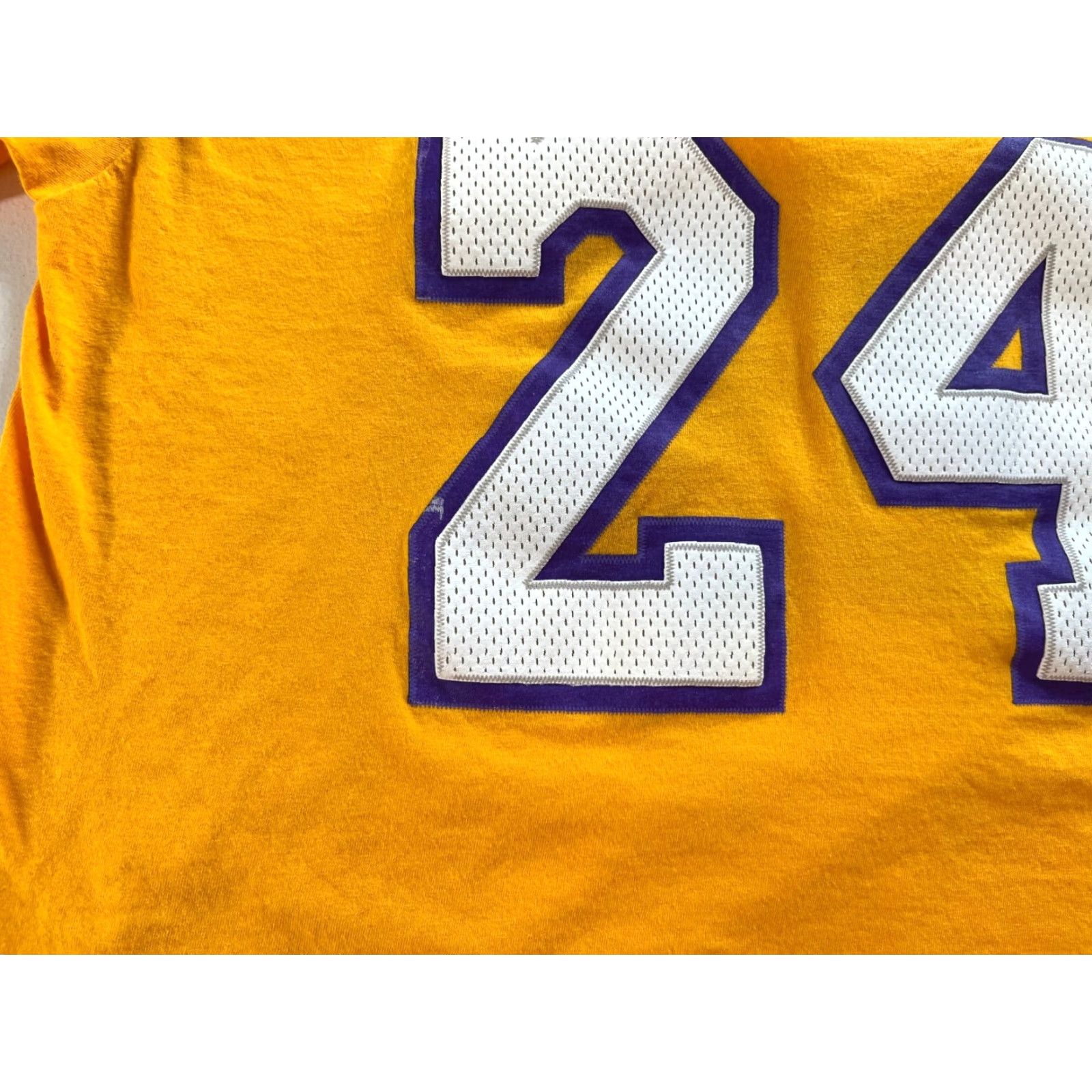 Adidas VINTAGE Adidas LA Lakers Kobe Bryant #24 T-Shirt Mens M Yellow 100% Cotton Short Sleeve Crew Neck Sports Basketball Double-Sided Size US M / EU 48-50 / 2 - 6 Thumbnail