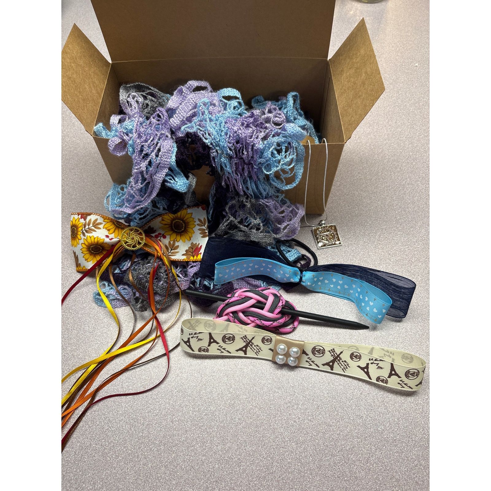 Ready To Gift Hair Accessories & Necklace 6 Piece Set