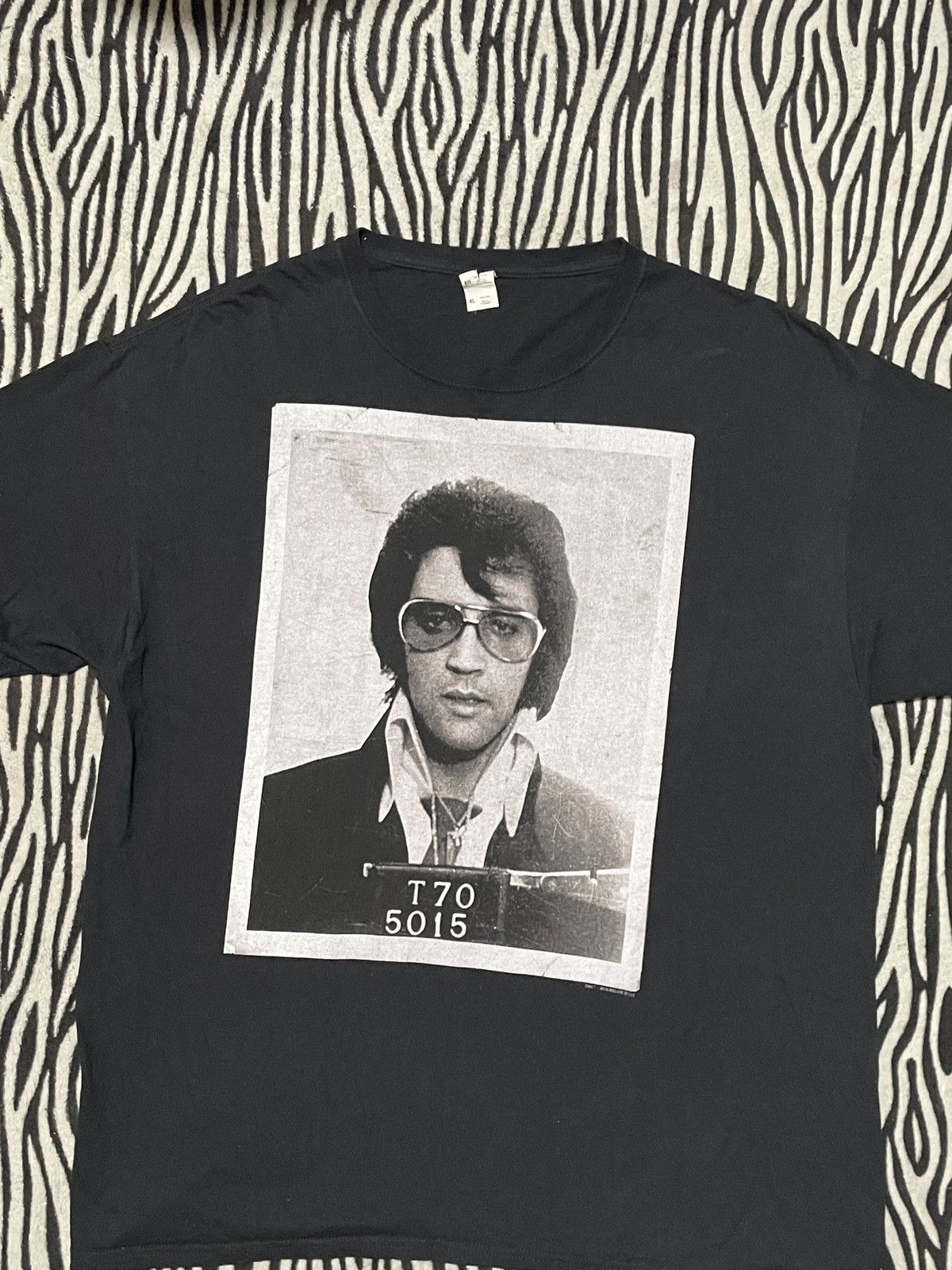 Vintage Elvis Presley Photo Tee Copyright 2010 Shirt Size US XL / EU 56 / 4 - 3 Thumbnail