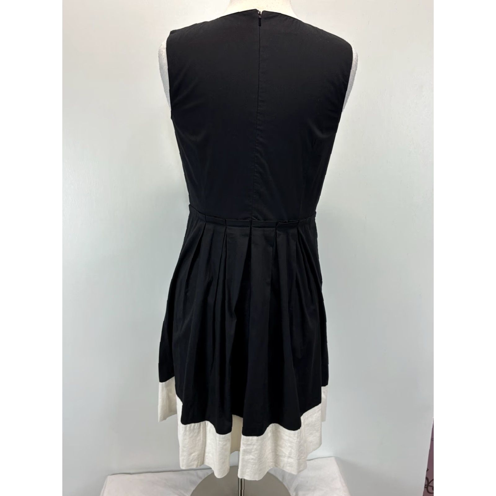 Talbots Talbots Fit N Flare Dress Petite 10P Sleeveless Knee Length Black White Womens Size L / US 10 / IT 46 - 3 Thumbnail