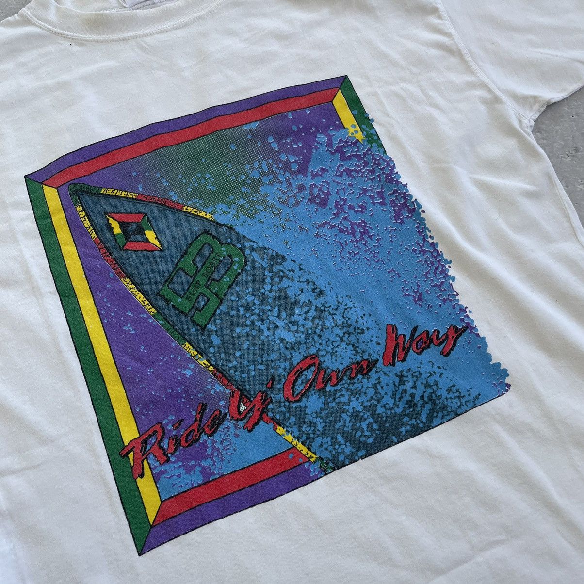 Vintage Vintage 90’s Surf board t-shirt y2k Size US L / EU 52-54 / 3 - 5 Thumbnail