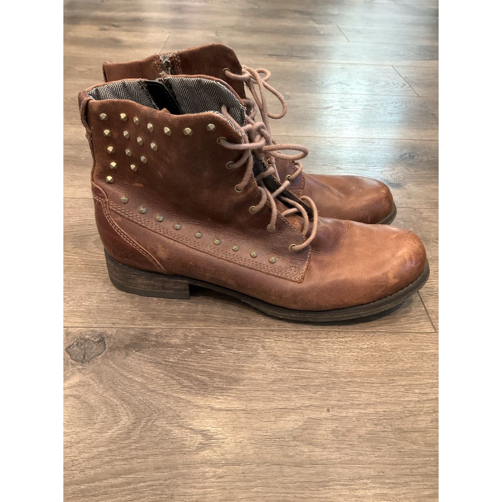 Vintage CAT Women’s Gold Studded Leather Boots Size 11 Brown Size US 11 / IT 41 - 3 Thumbnail