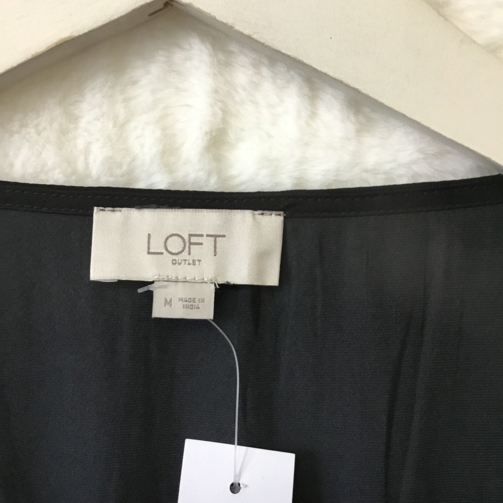 Loft LOFT Black Covered Button Blouse Size S / US 4 / IT 40 - 4 Thumbnail
