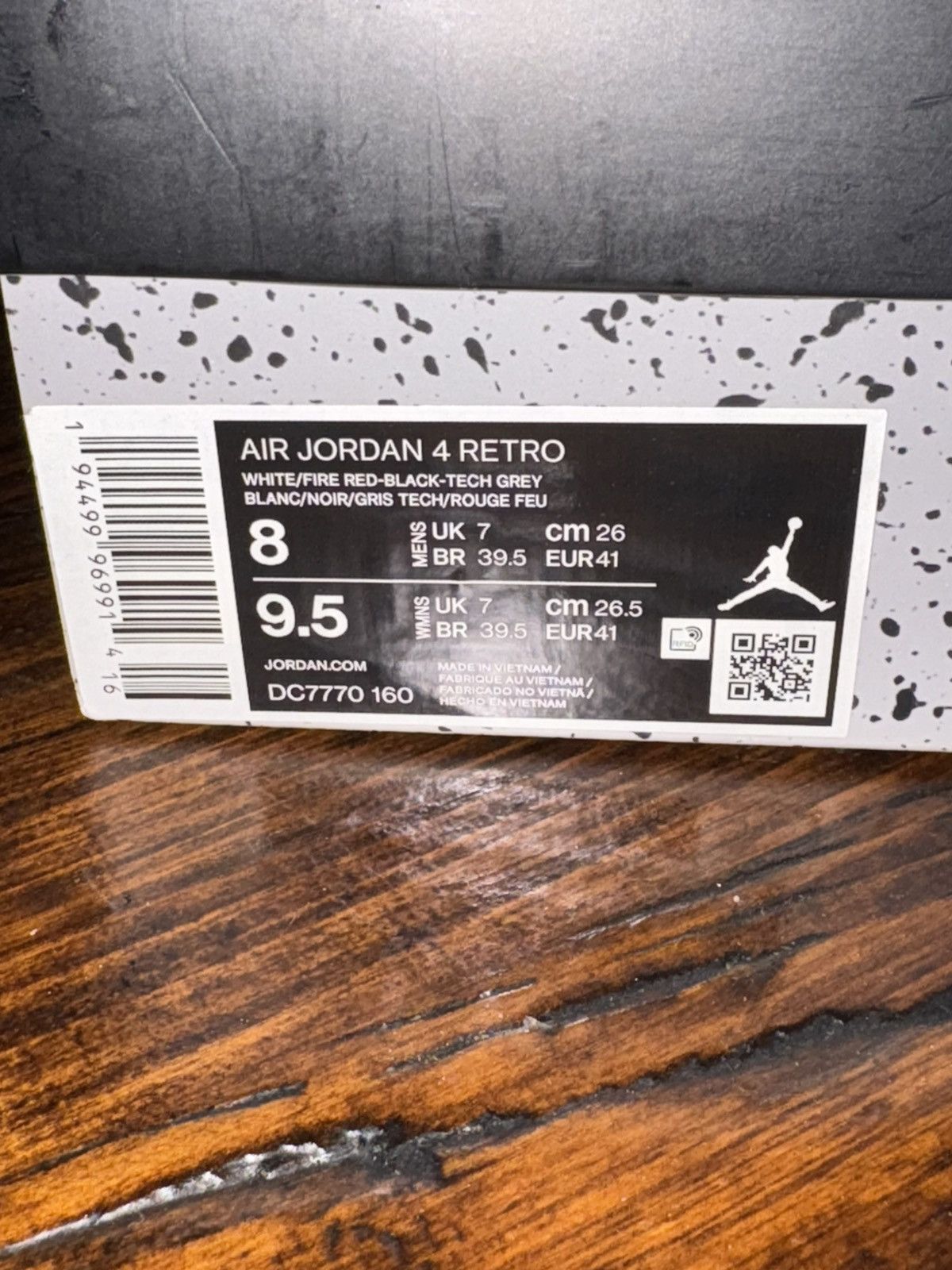 Jordan Brand Air Jordan 4 Retro OG Fire Red Size US 8 / EU 41 - 8 Thumbnail
