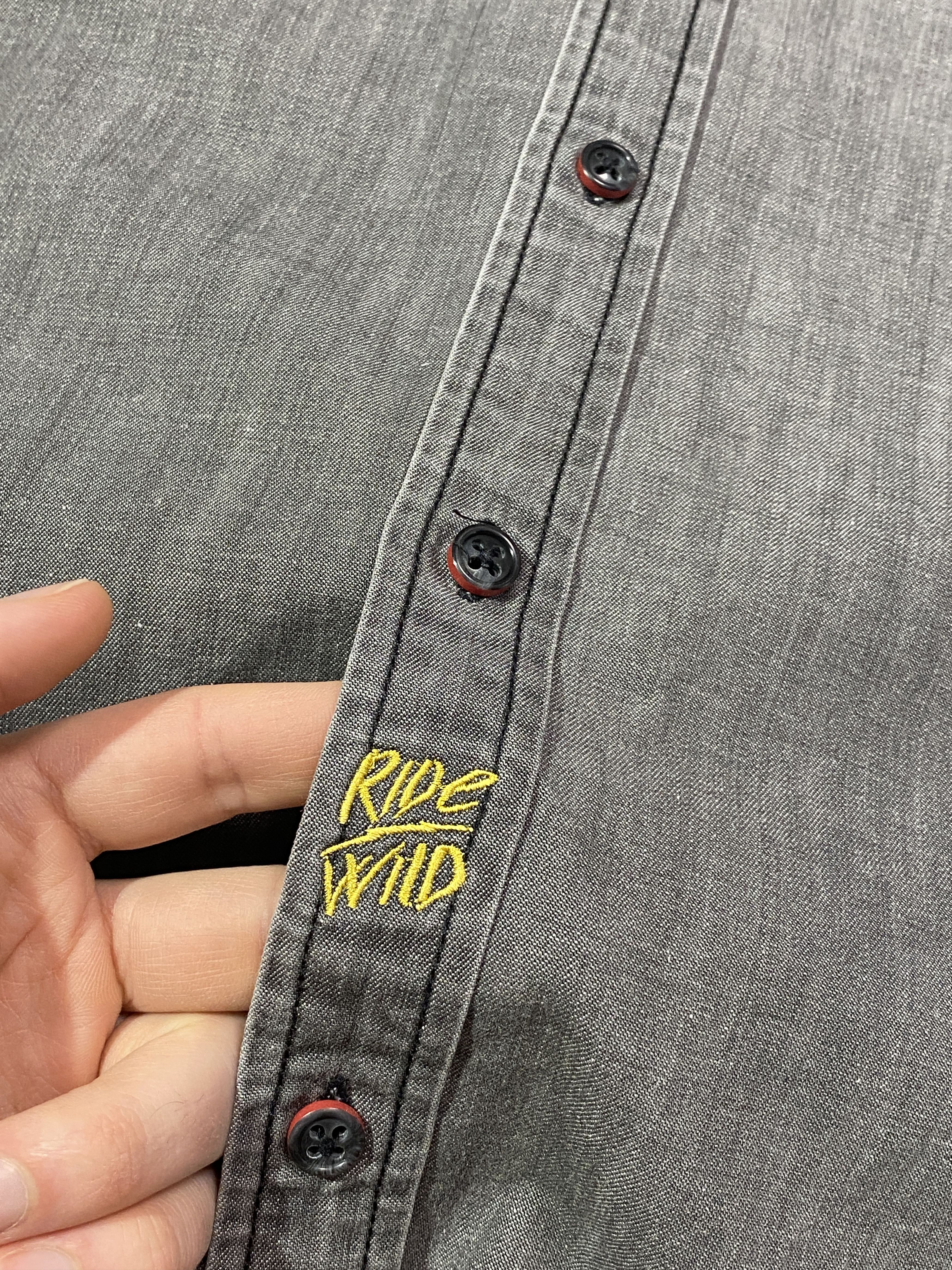 BMW Vintage Y2K BMW Make Life a Ride Racing Denim Shirt Size US L / EU 52-54 / 3 - 11 Thumbnail
