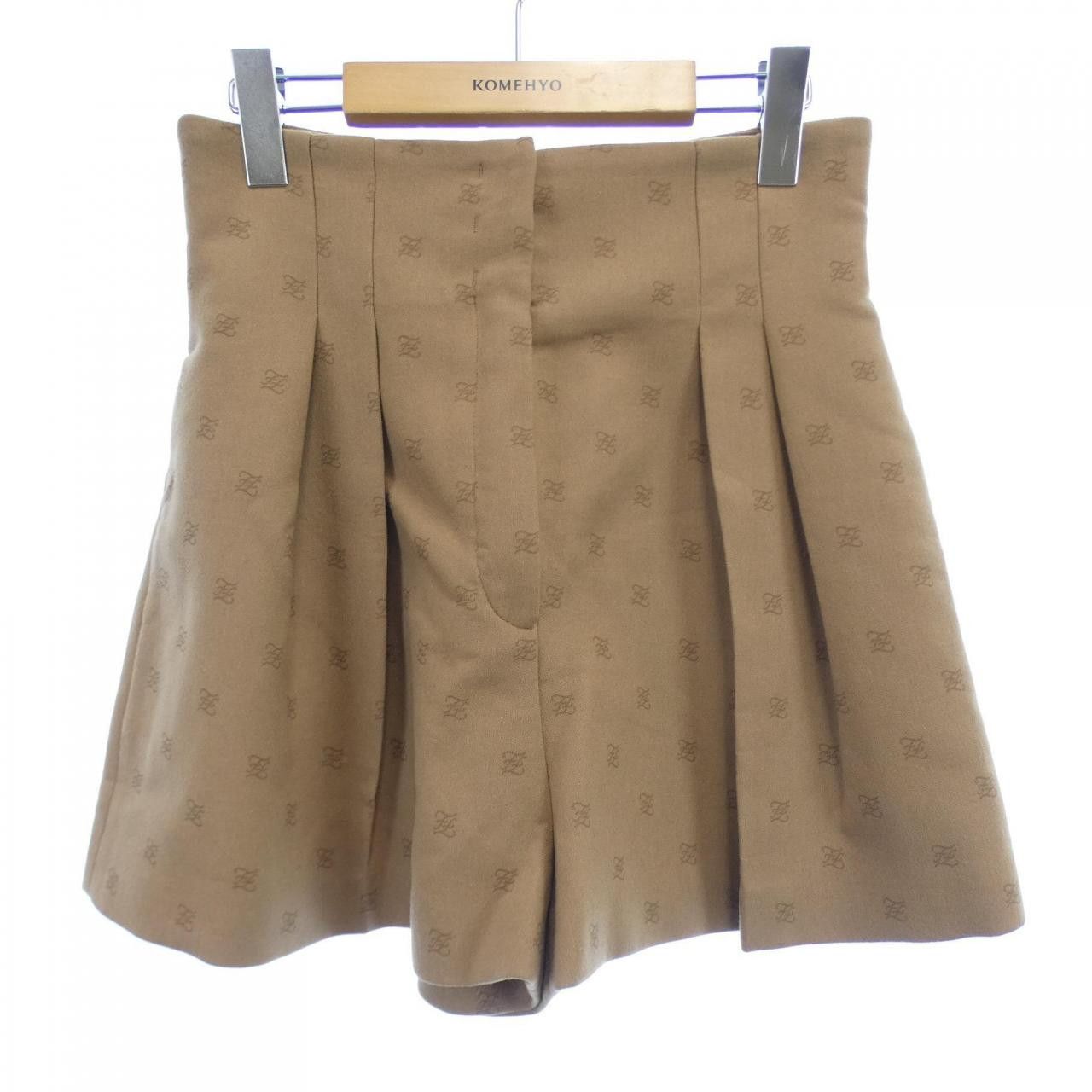 Fendi Fendi Fendi FR6336 AHL4 Cashmere Blend Shorts Textile Shorts FR6336AHL4 DUTY FREE for USA Size ONE SIZE - 1 Thumbnail