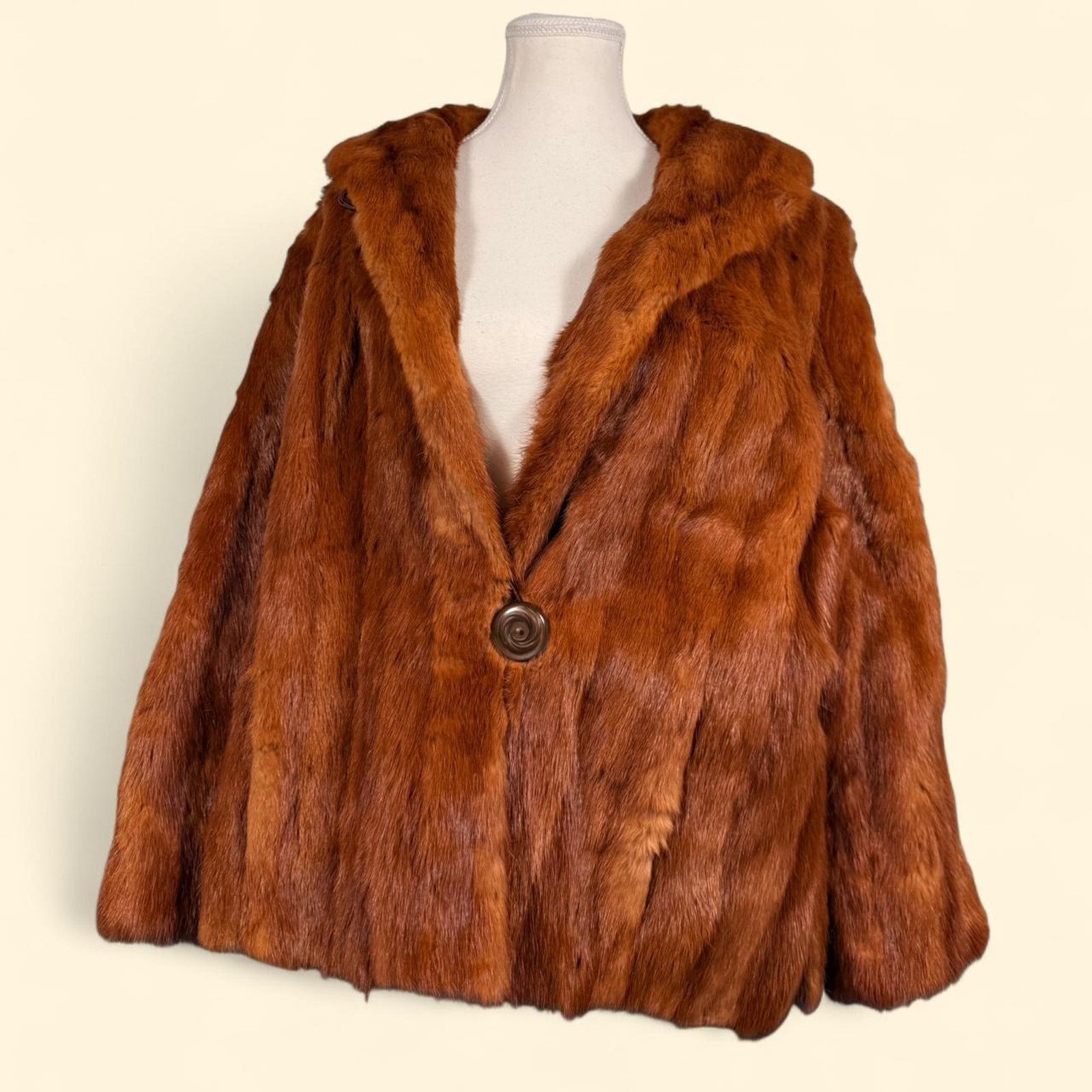 Other Brown vintage fur coat Size L / US 10 / IT 46 - 1 Thumbnail