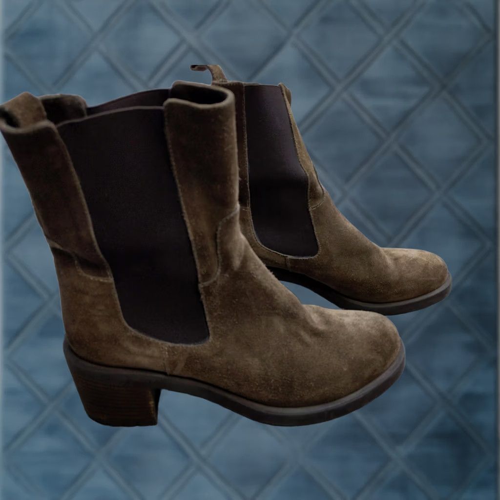 Vintage Emanuele Crasto Chelsea Boots Womens Size 9 EU 40 Brown Suede Block Heel Chelsea Boot Woman Mid Heel Size US 9 / IT 39 - 1 Thumbnail