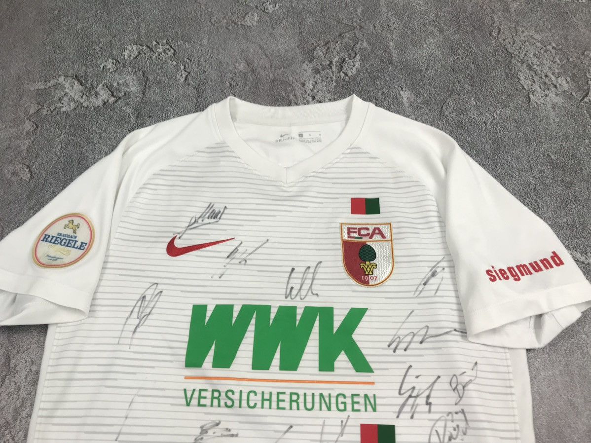 Nike AUGSBURG 2018 2019 HOME FOOTBALL JERSEY NIKE 894355-043,M Size US M / EU 48-50 / 2 - 5 Thumbnail