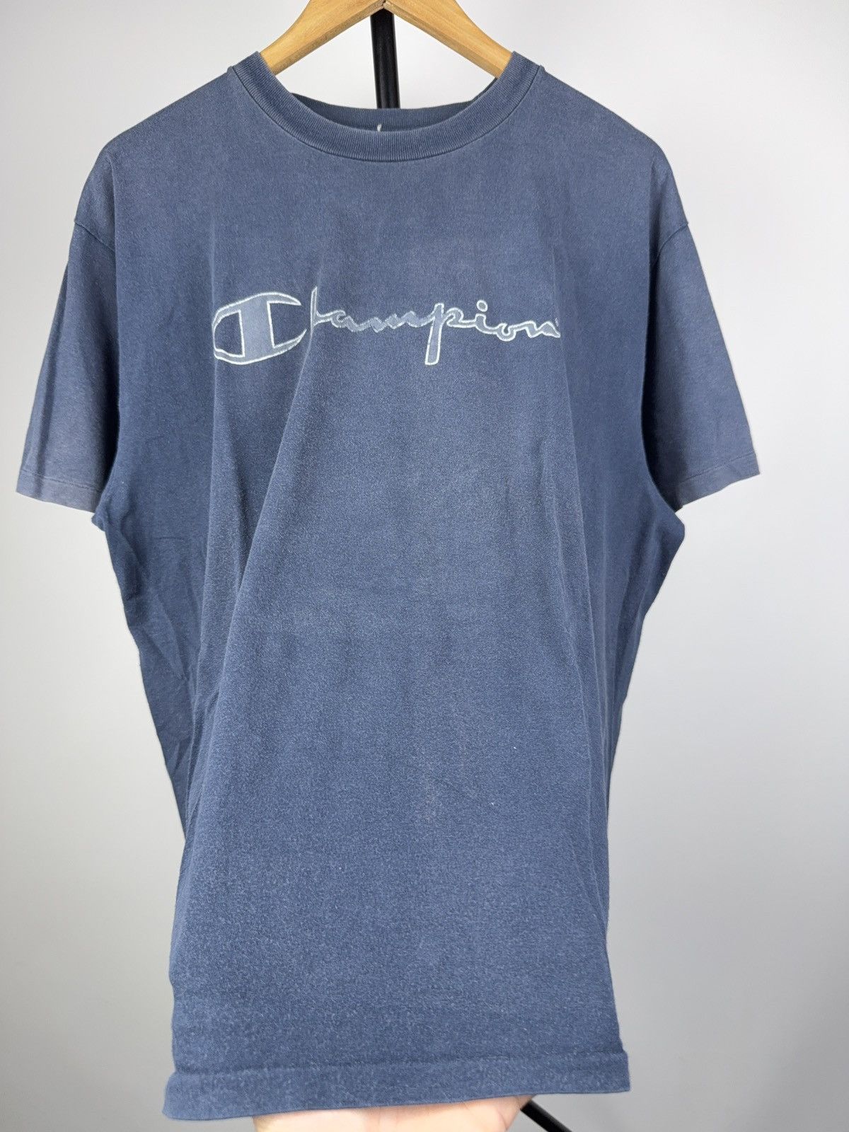 Champion 90s Champion Vintage Faded Single Stitch Logo Tee Navy Size US L / EU 52-54 / 3 - 6 Thumbnail
