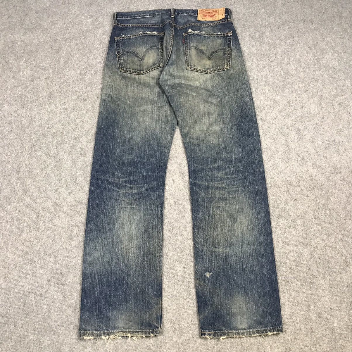 Levi's Vintage Clothing VINTAGE LEVIS 501 32X33 DISTRESSED DENIM PANTS Size US 32 / EU 48 - 8 Thumbnail