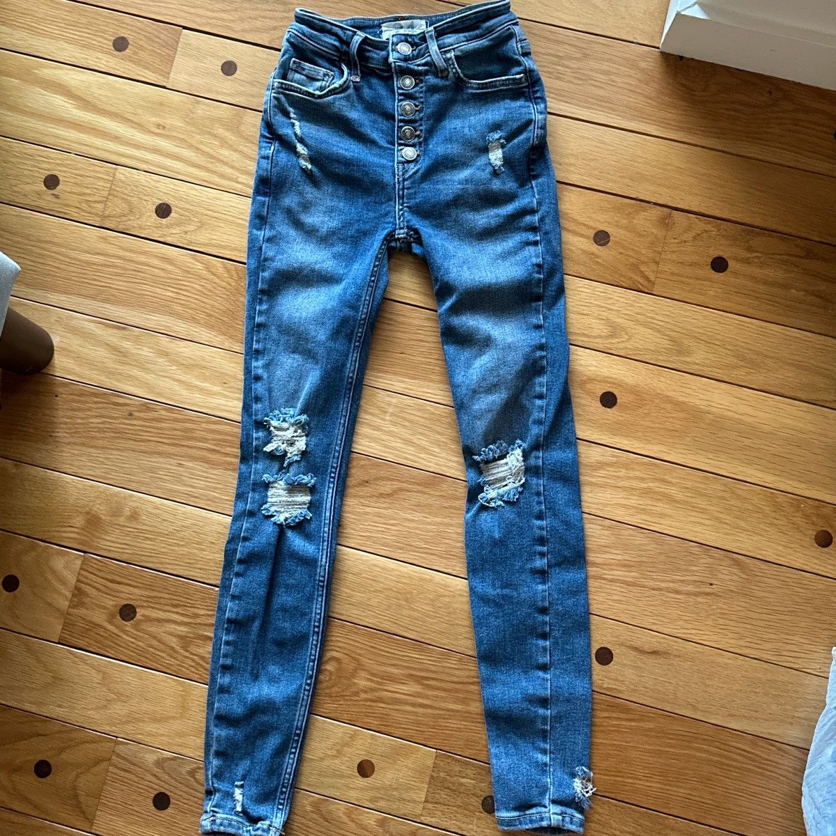Free People We The Free Medium/High Waist Ripped Skinny Jeans Size 24" / US 00 / IT 34 - 5 Thumbnail