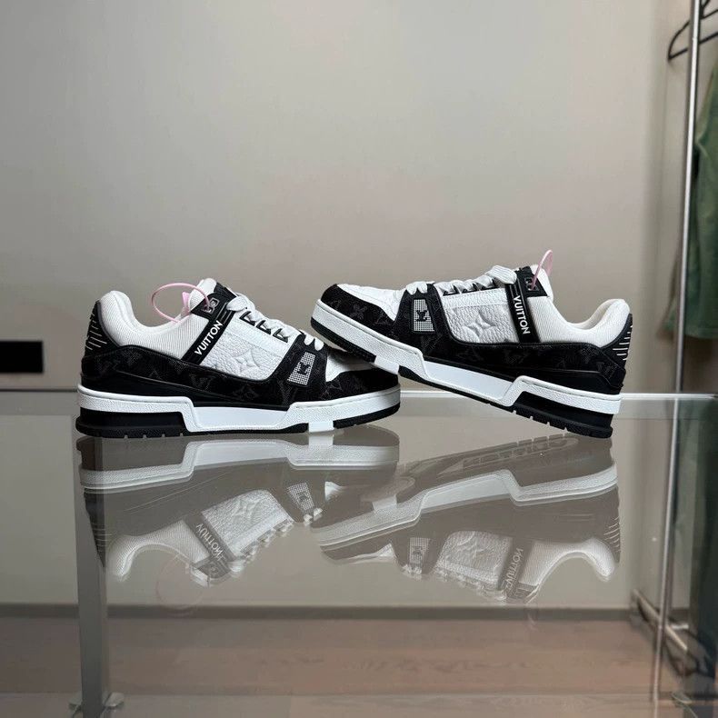 Louis Vuitton Louis Vuitton Trainer Black White Sneakers-2506 Size US 8 / EU 41 - 4 Thumbnail