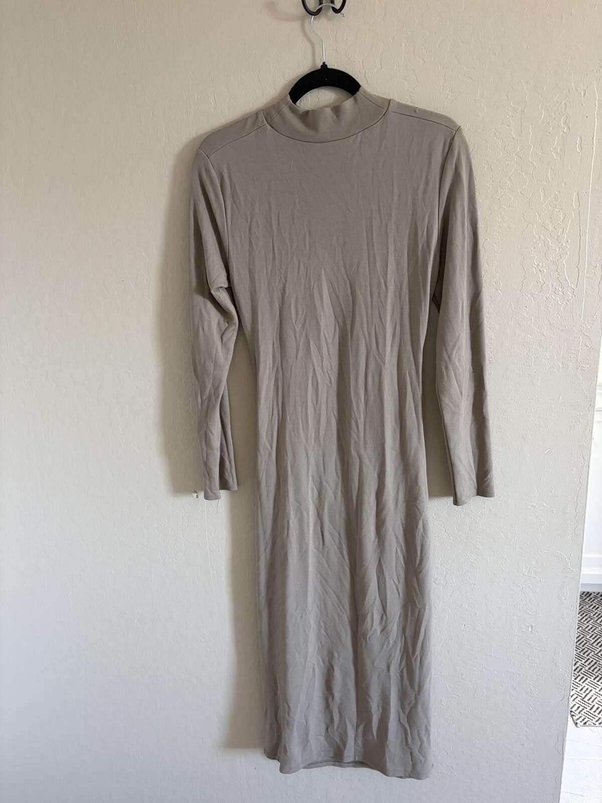 Zara Zara ruched midi dress Size L / US 10 / IT 46 - 3 Thumbnail