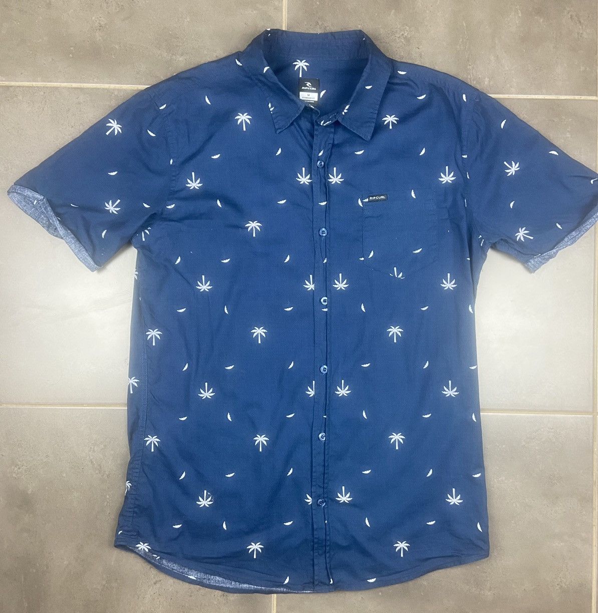 Ripcurl RIPCURL button up shirt. Size US M / EU 48-50 / 2 - 1 Thumbnail
