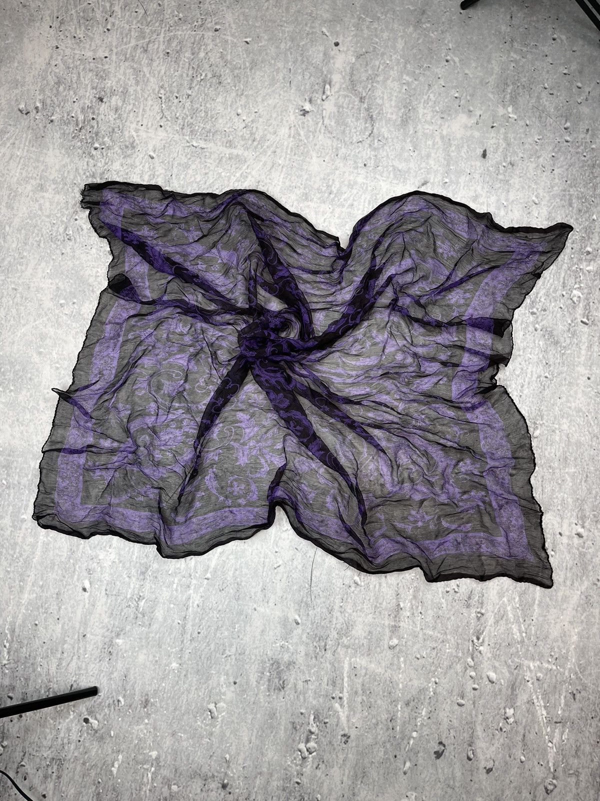 Vintage Luxury silk scarf💜 Size ONE SIZE - 1 Thumbnail