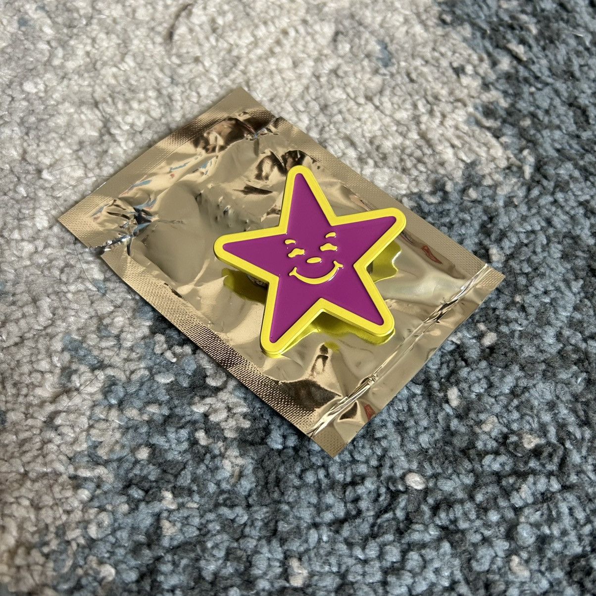 AUSTiN BABBiT Hardee’s Carl’s Jr. STAR ENAMEL PiN LA LAKERS