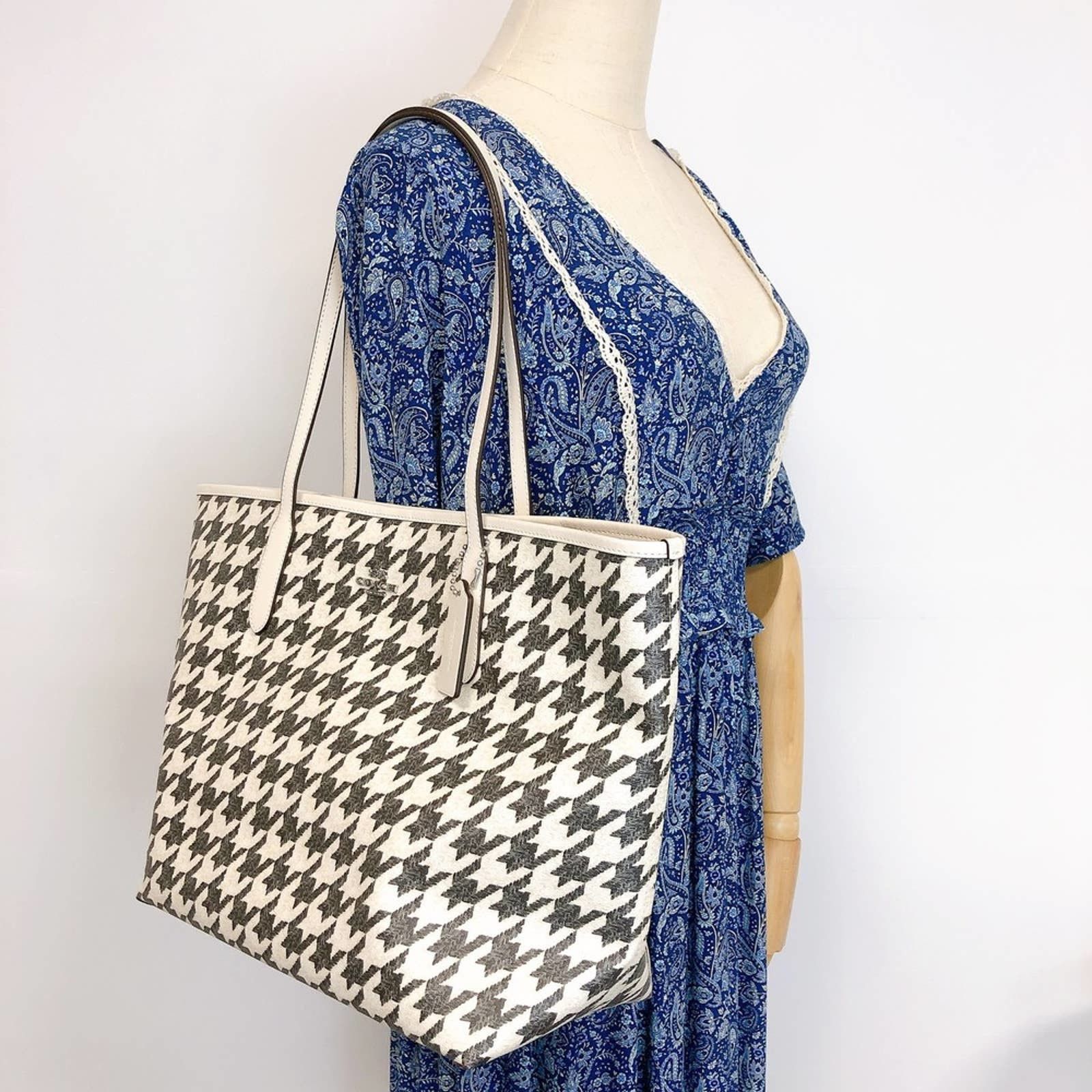image of Coach Cj626 City Tote With Houndstooth Print In Cream Black, Women's