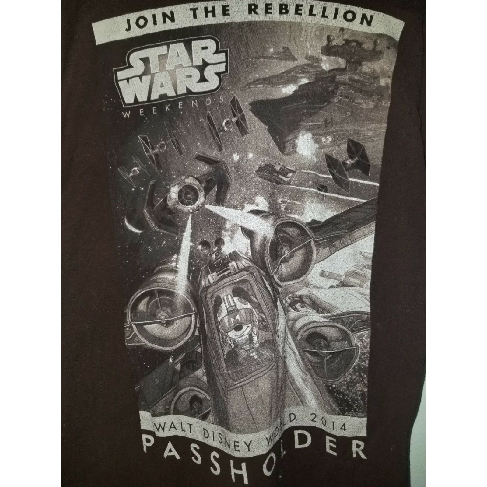 Disney Disney 2014 Passholder M Join The Rebellion Star Wars Weekend T Shirt Brown Men M Graphic Tee Crew Neck Short Sleeve 100% Cotton Disney Star Wars Size US M / EU 48-50 / 2 - 2 Thumbnail