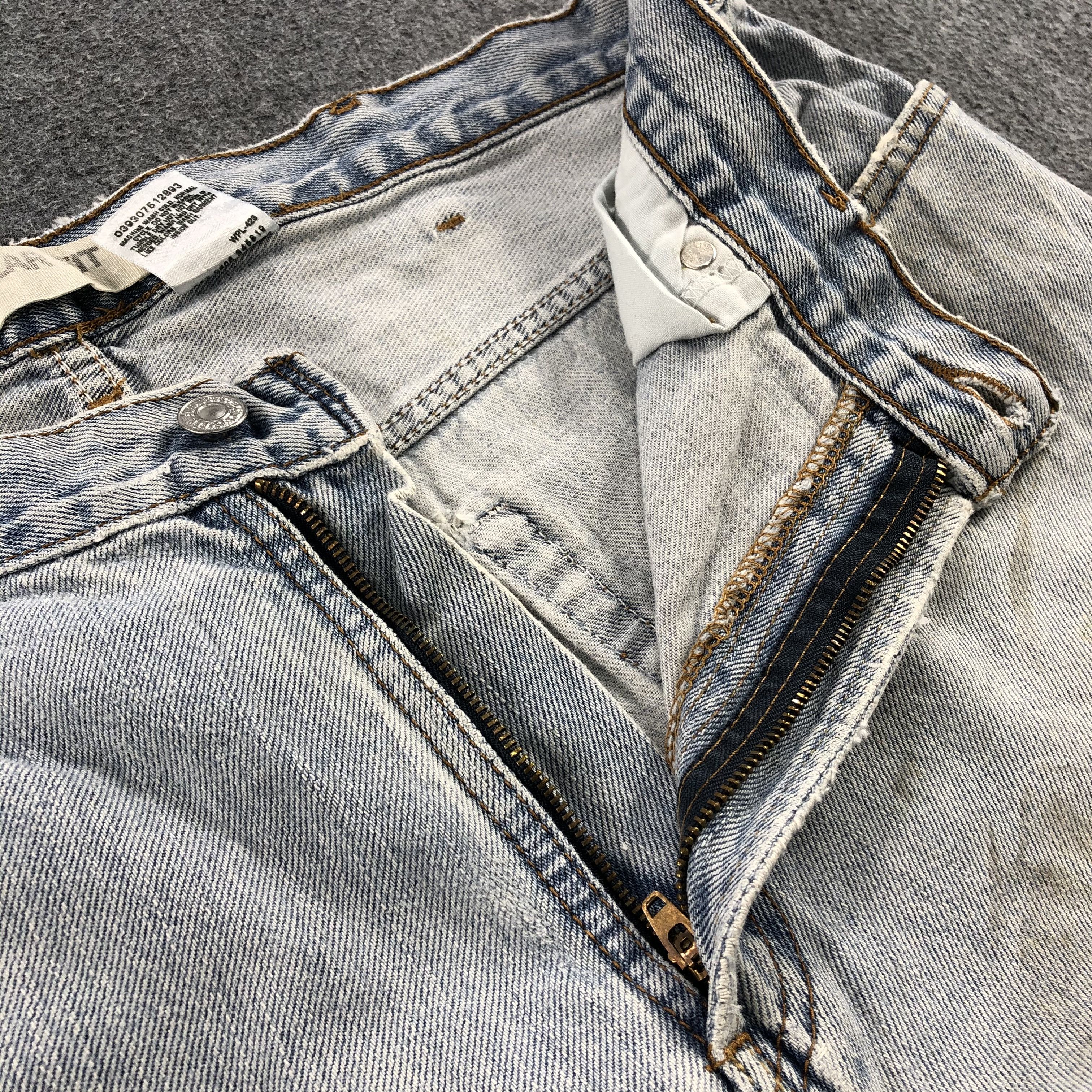 Levi's Light Washed Vintage Levis 505 Jeans-J979 Size US 36 / EU 52 - 9 Thumbnail