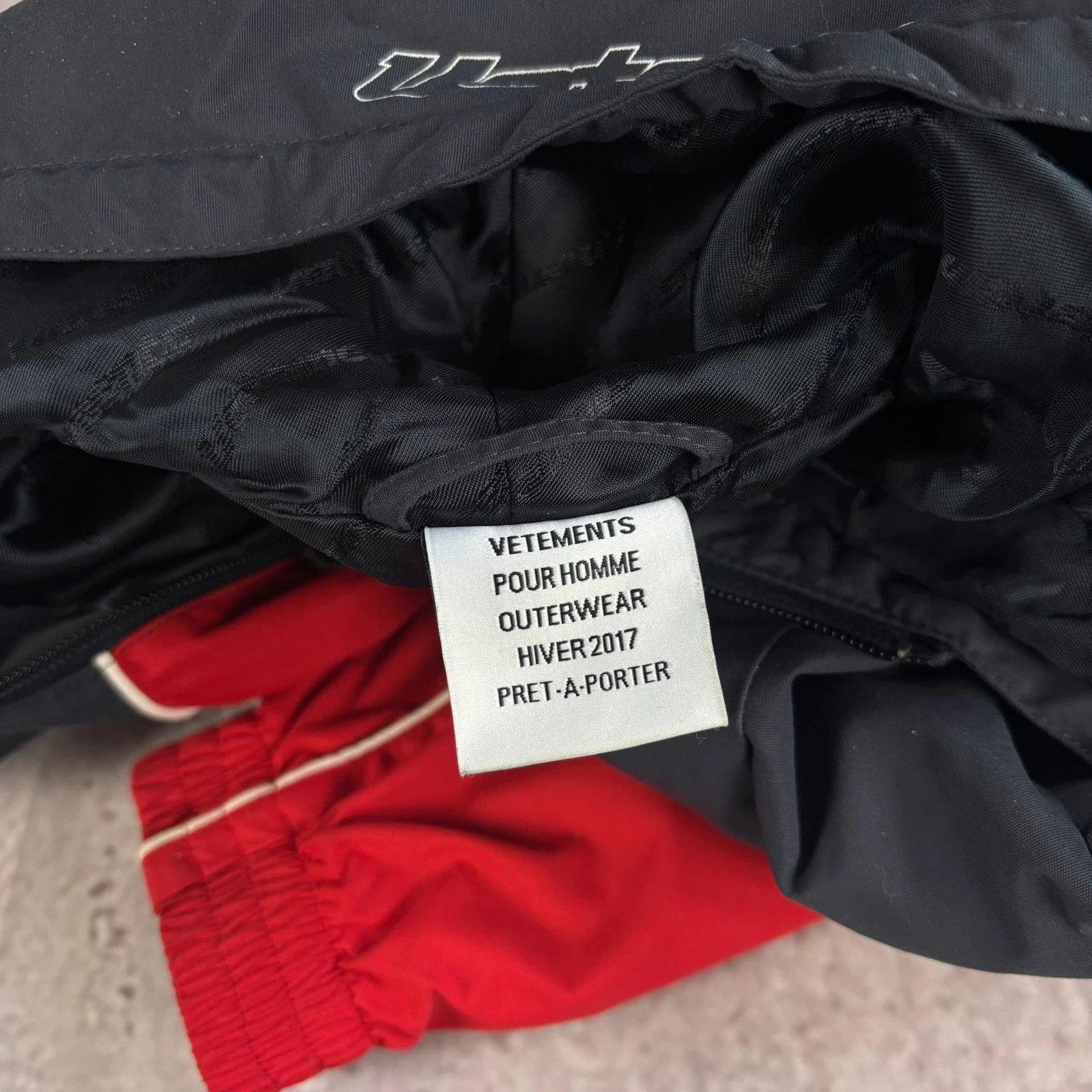 Vetements Vetements cropped windbreaker Size US XS / EU 42 / 0 - 5 Thumbnail