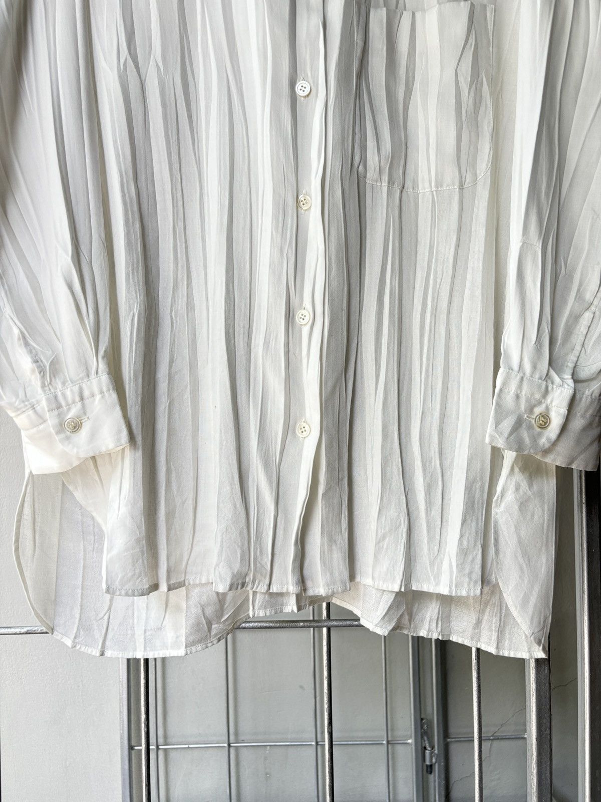 Issey Miyake Issey Miyake pleated white shirt Size M / US 6-8 / IT 42-44 - 9 Thumbnail