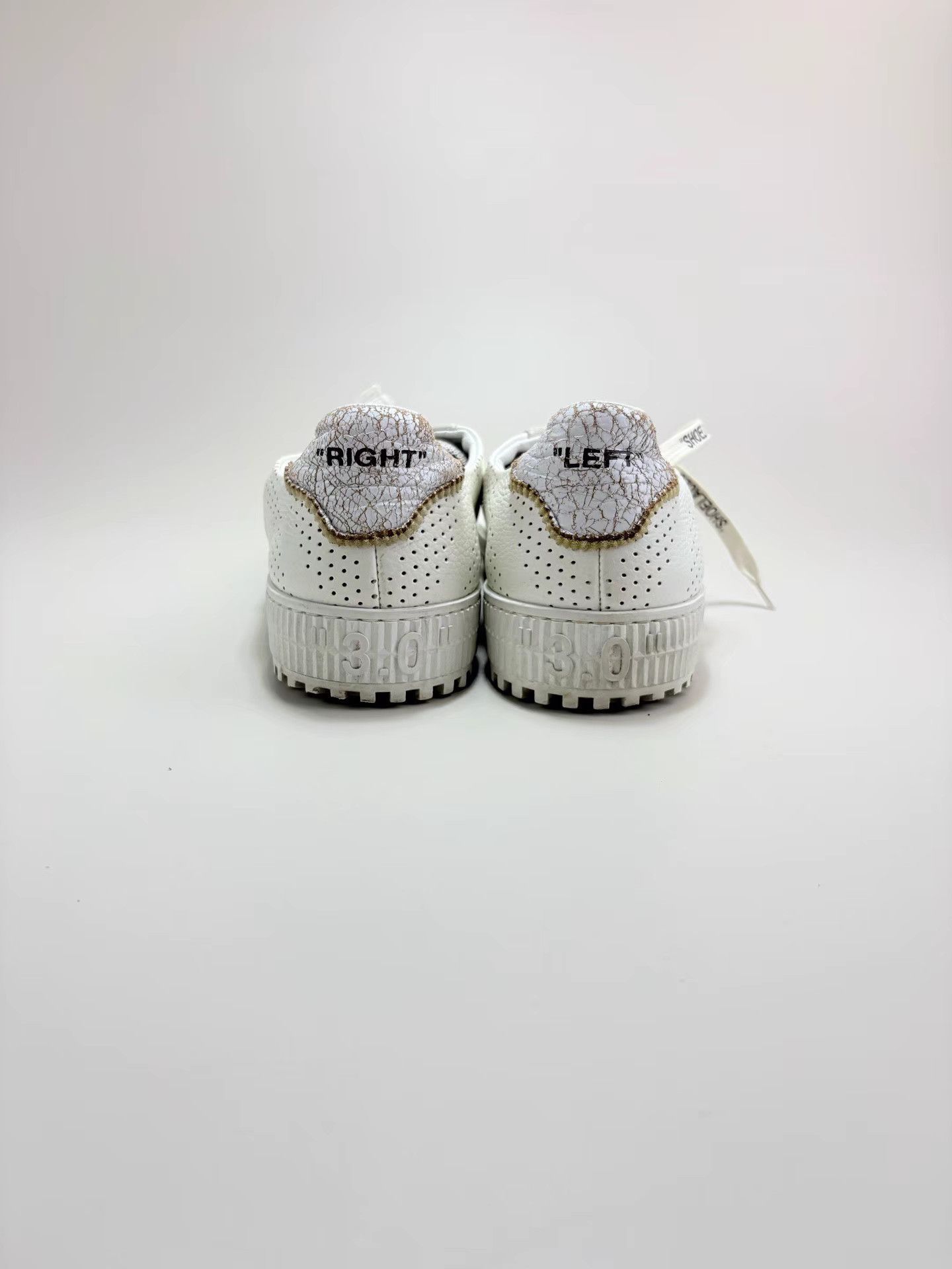 Off-White OFF-WHITE Arrow White Sneakers K1 Size US 6 / EU 39 - 3 Thumbnail
