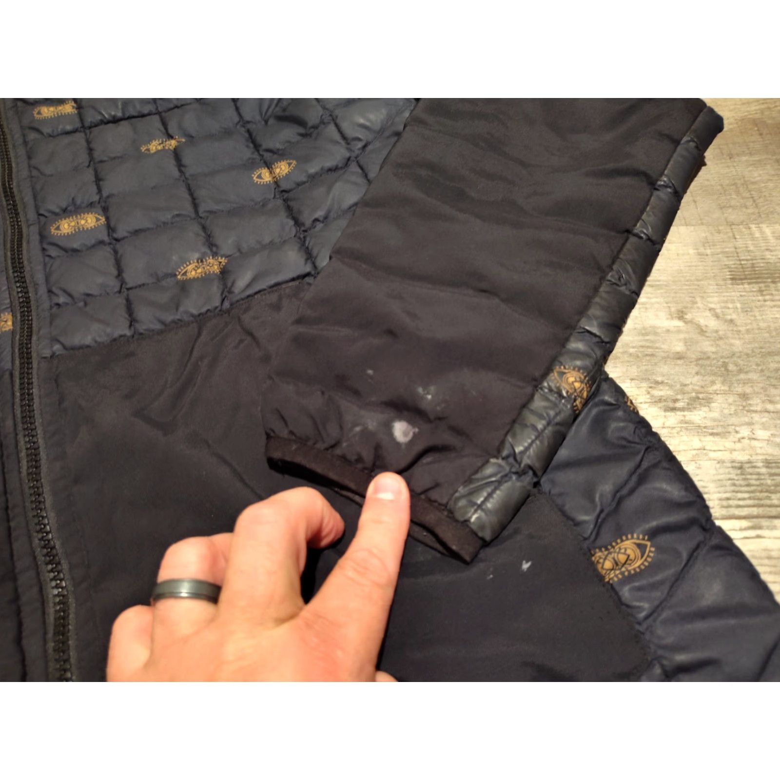 The North Face The North Face Quilted Thermoball Hoodie Jacket Navy Blue Small EUC Size US S / EU 44-46 / 1 - 3 Thumbnail