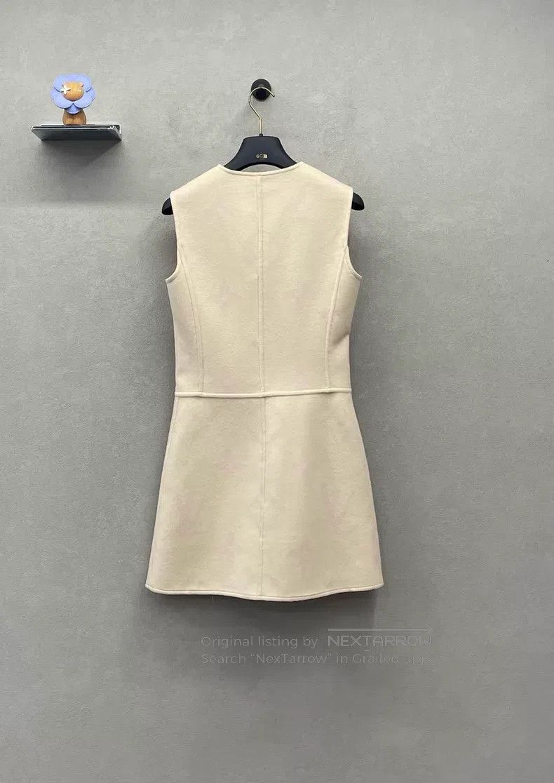 Louis Vuitton Louis Vuitton Wool dress Size XXS / US 00 / IT 34 - 2 Thumbnail