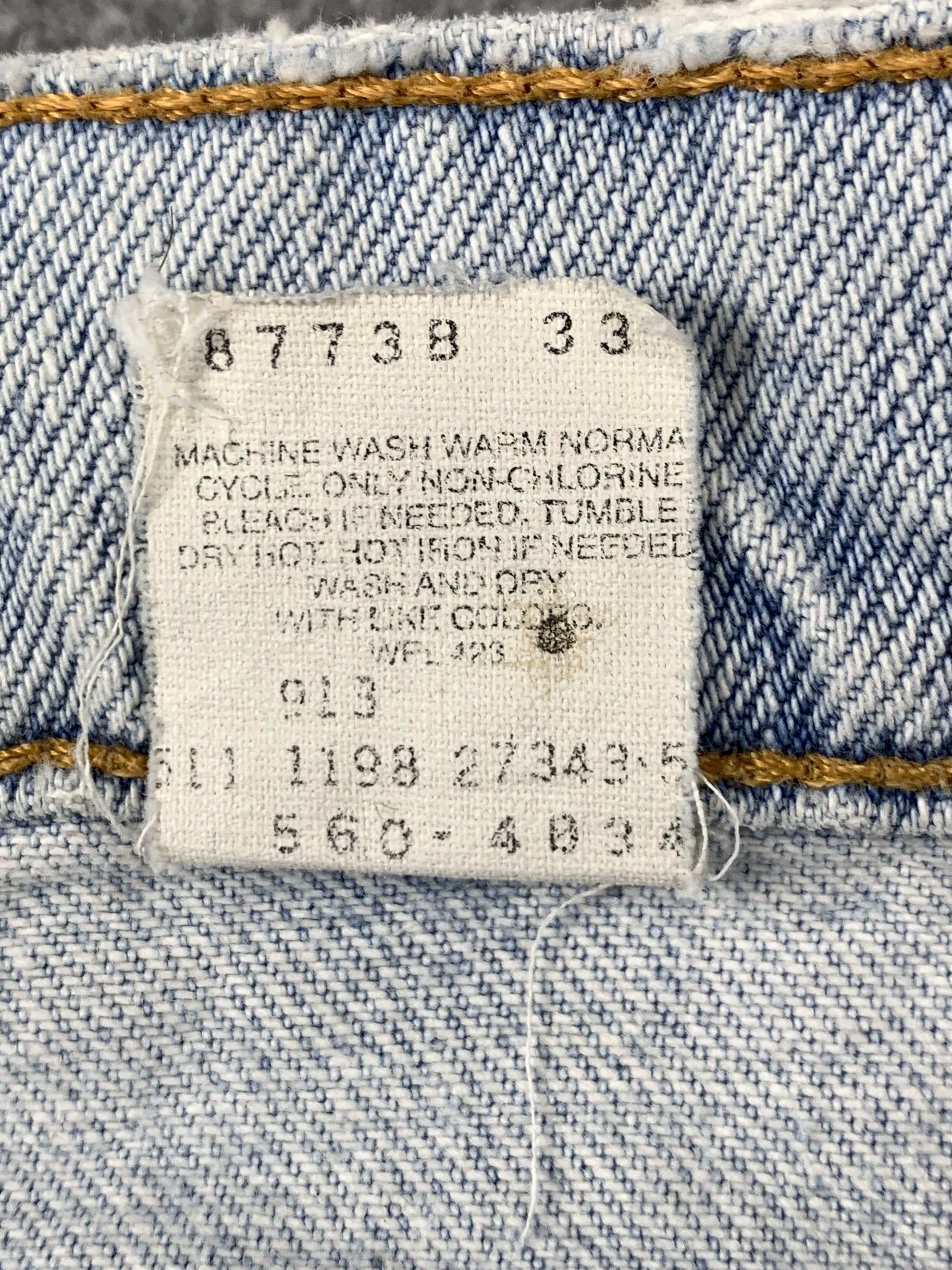 Levi's Vintage 90s Levis 560 Light Wash Jeans DP1995 Size US 40 / EU 56 - 8 Thumbnail