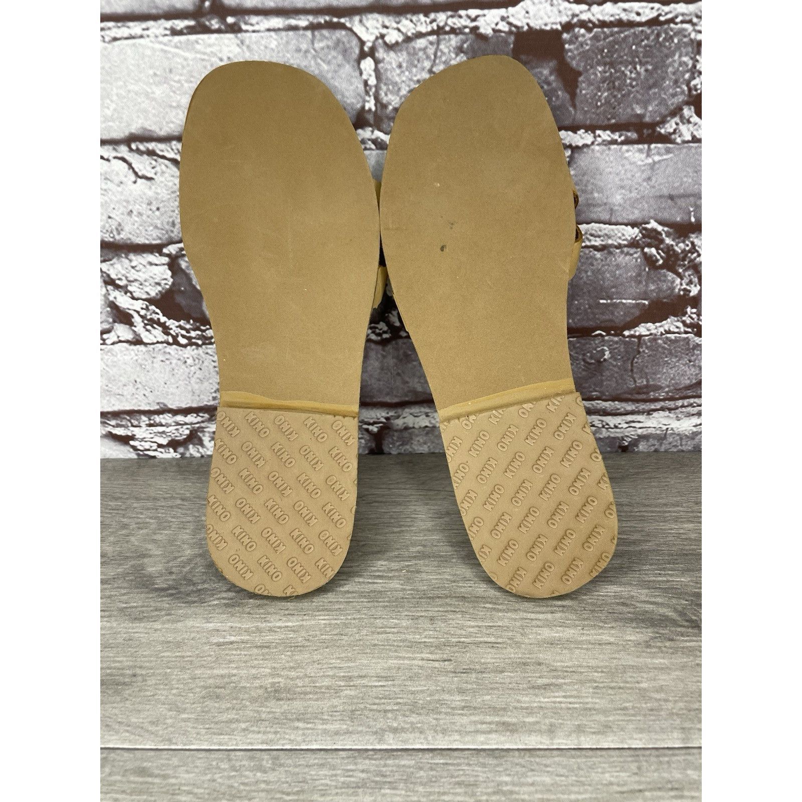 Other KINO Tan Yellow Slides Buckle Strap Cushion Comfort Sandals Size US 8 / IT 38 - 10 Thumbnail